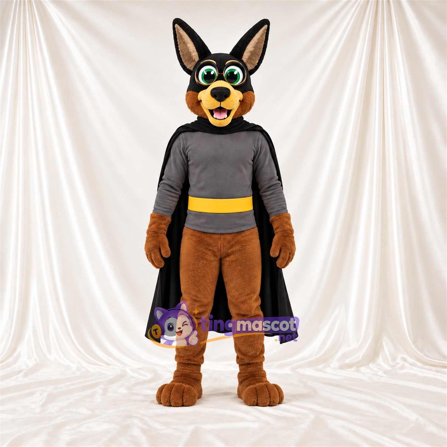 Costume de mascotte Coyote – marron / noir – Chemise; Ceinture (jaune) Costume de mascotte Coyote – marron / noir – Chemise; Ceinture (jaune)