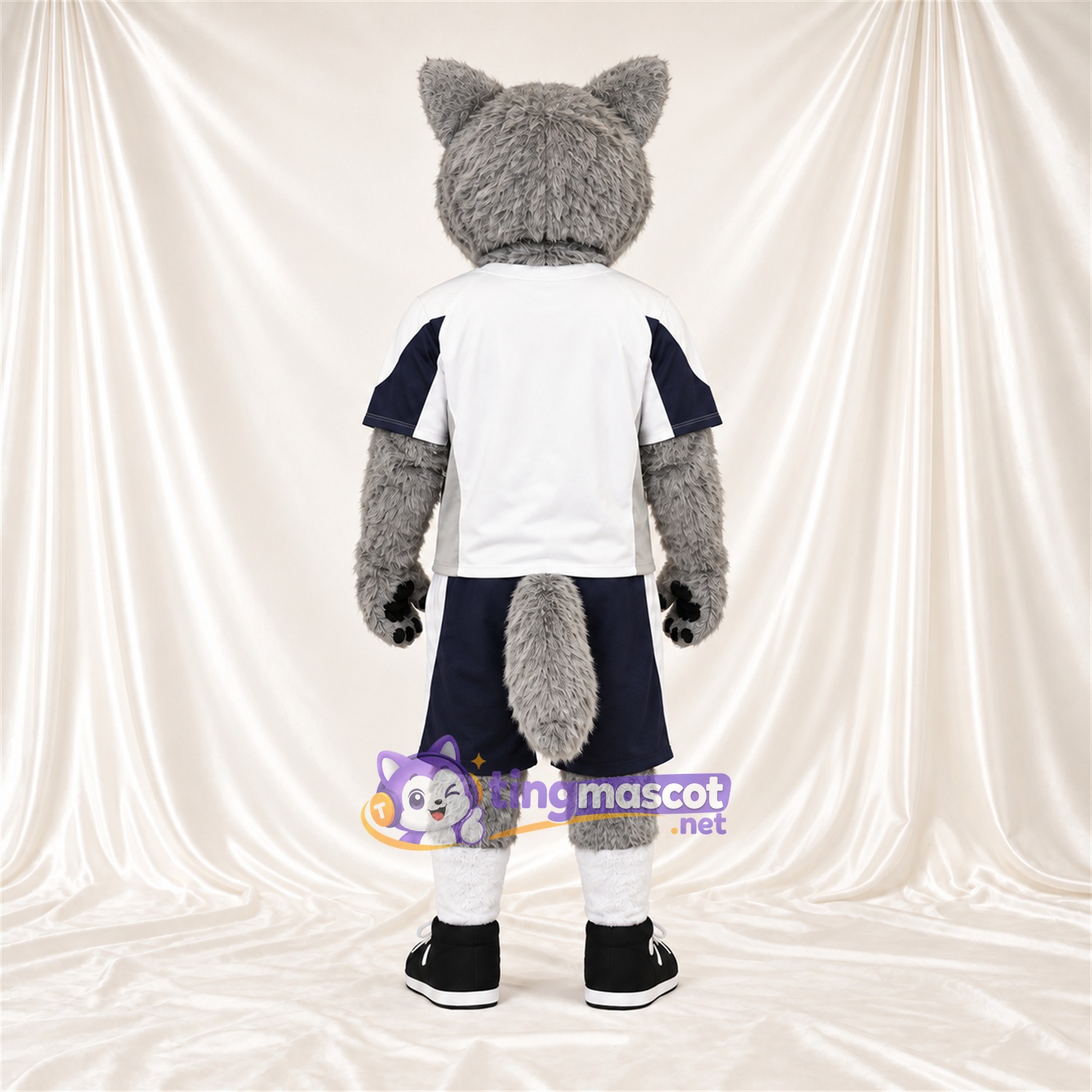 Costume de mascotte Loup – gris – Chemise (blanc); Short Costume de mascotte Loup – gris – Chemise (blanc); Short