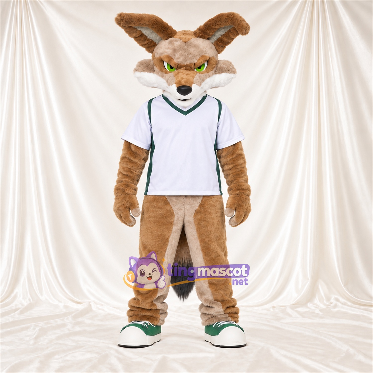 Costume de mascotte Coyote – brun clair – Chemise (blanc) Costume de mascotte Coyote – brun clair – Chemise (blanc)