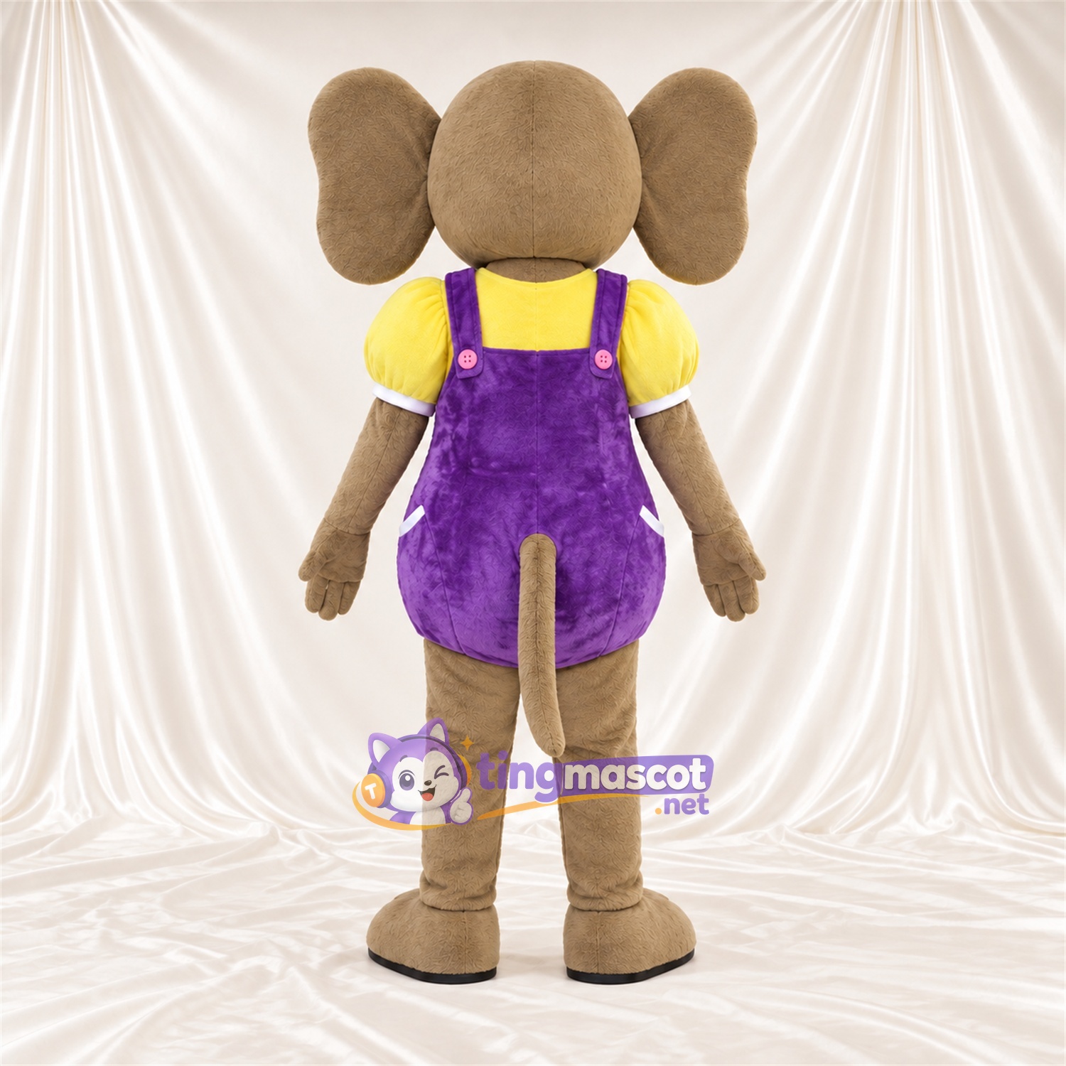 Maskottchenkostüm Ratte – braun – Hemd (gelb); Latzhose (violett) Maskottchenkostüm Ratte – braun – Hemd (gelb); Latzhose (violett)