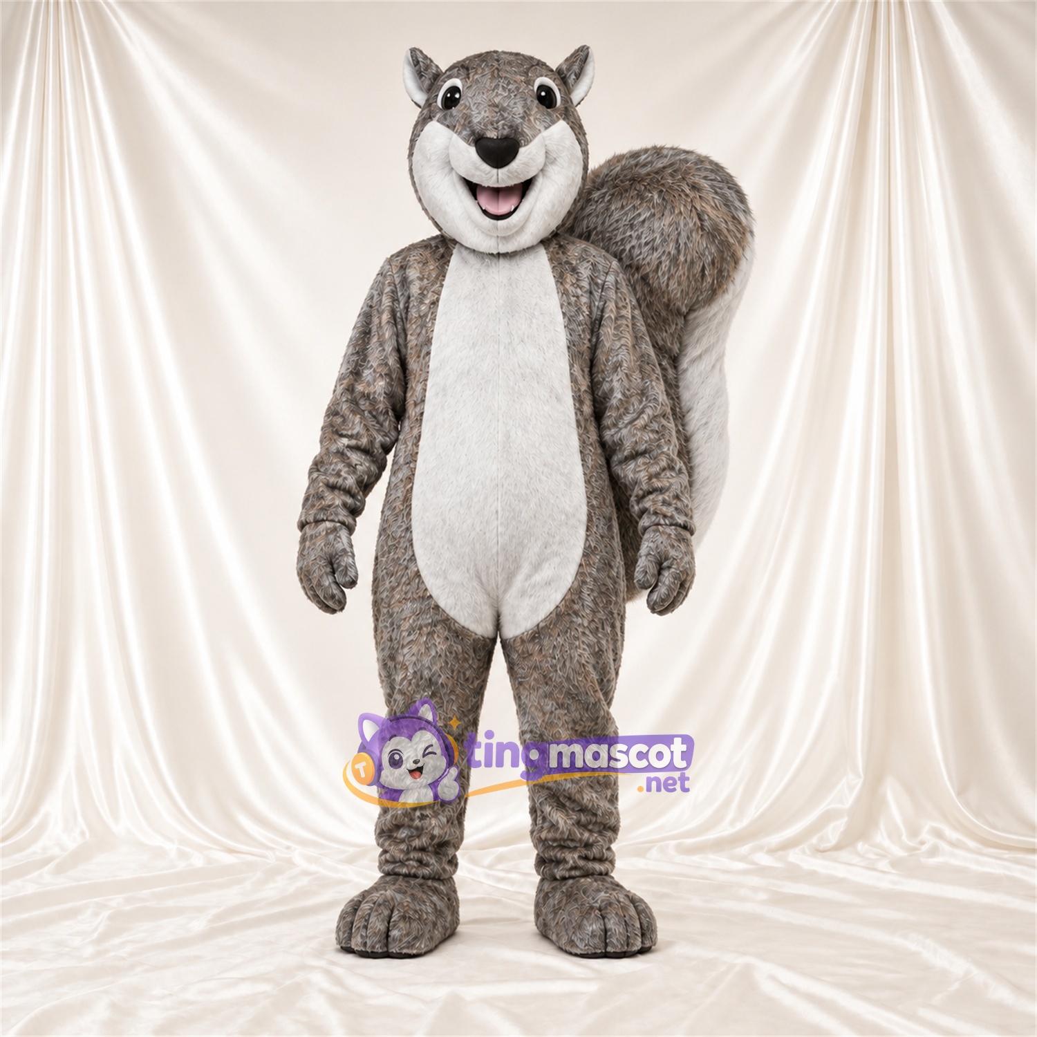 Maskottchenkostüm Eichhörnchen – grau / weiß – Bauch (weiß); Buschiger Schwanz Maskottchenkostüm Eichhörnchen – grau / weiß – Bauch (weiß); Buschiger Schwanz