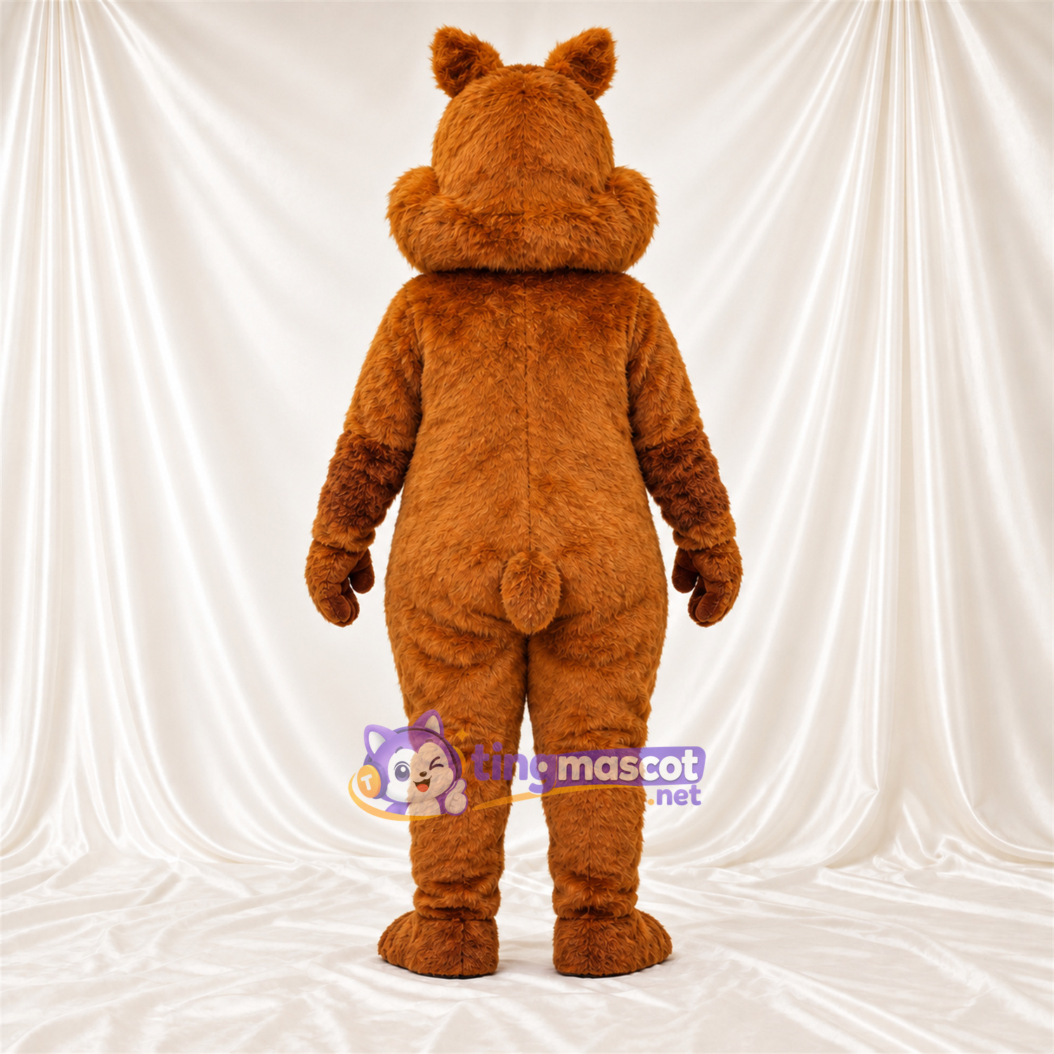 Costume de mascotte Écureuil – marron – Queue touffue; Grandes incisives Costume de mascotte Écureuil – marron – Queue touffue; Grandes incisives