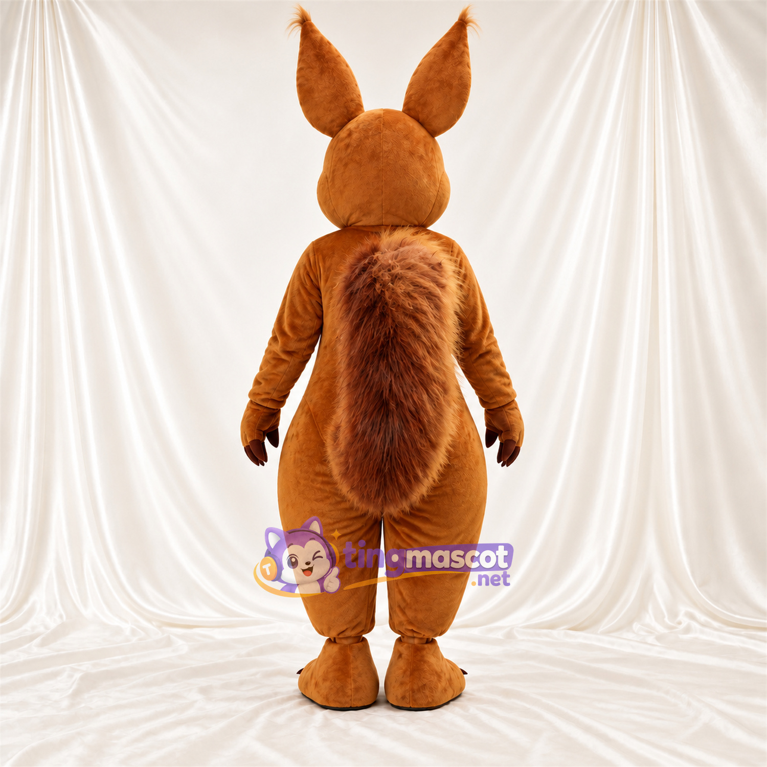 Maskottchenkostüm Eichhörnchen – orange / weiß – Bauch (weiß); Buschiger Schwanz Maskottchenkostüm Eichhörnchen – orange / weiß – Bauch (weiß); Buschiger Schwanz