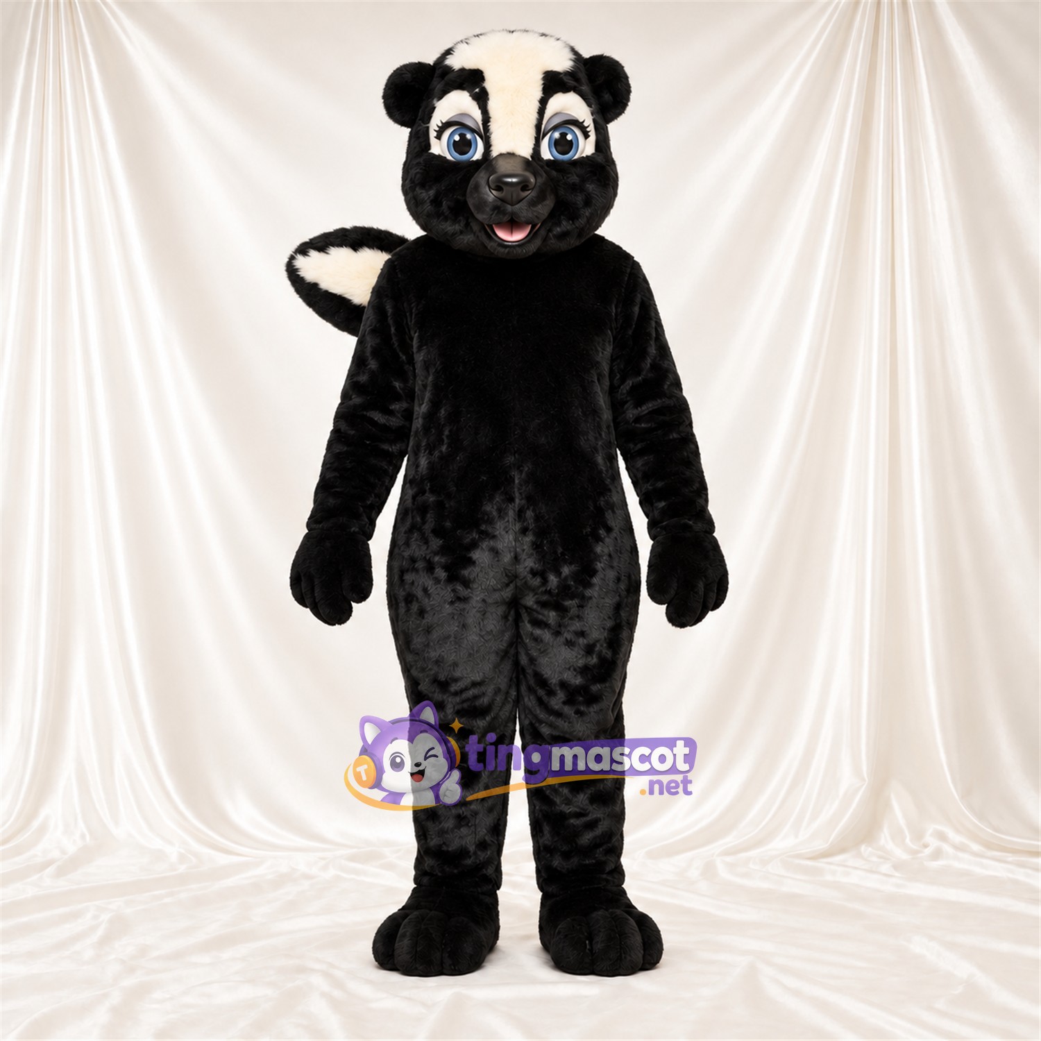 Costume de mascotte Mouffette – noir / blanc – Queue rayée (blanc); Yeux (bleu) Costume de mascotte Mouffette – noir / blanc – Queue rayée (blanc); Yeux (bleu)