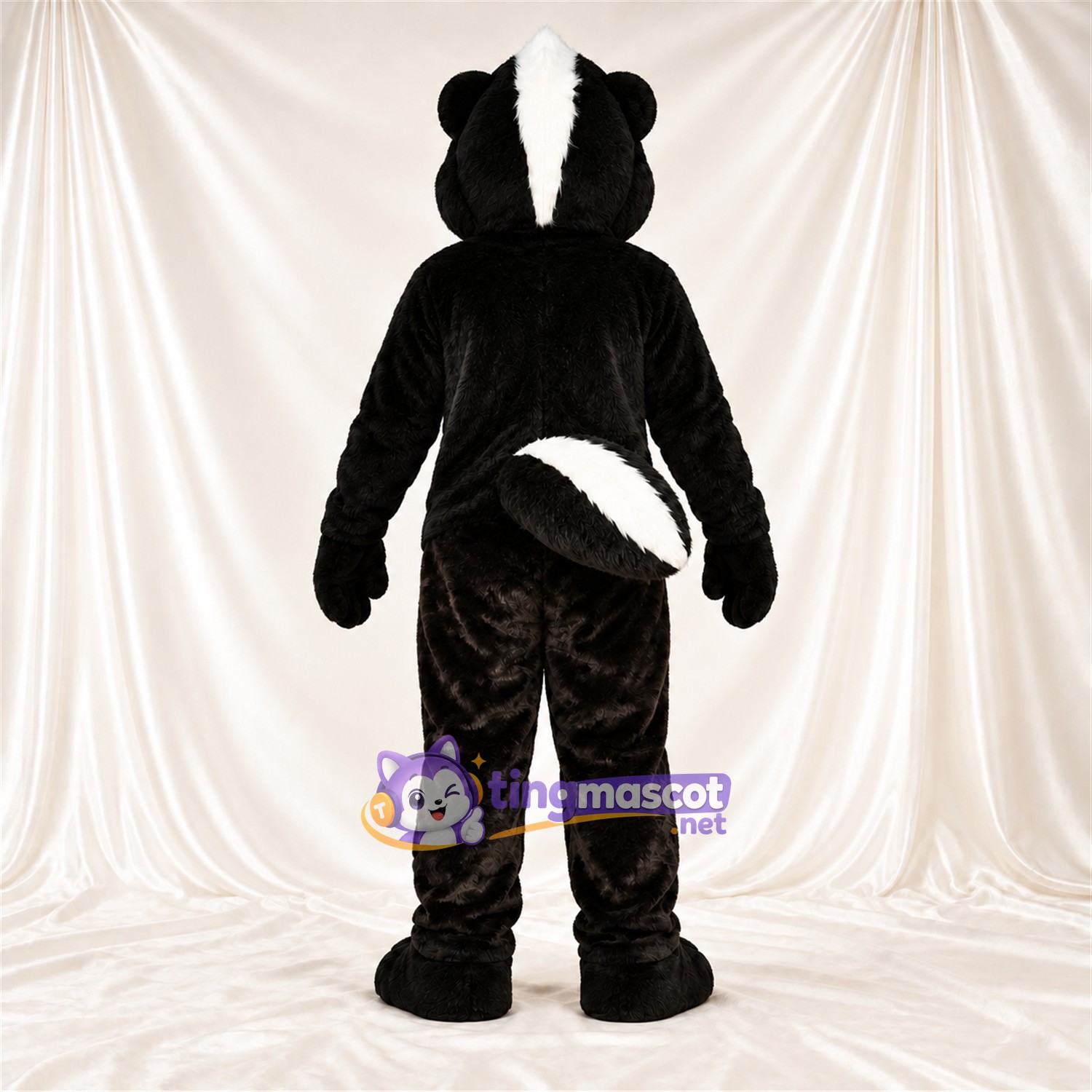 Costume de mascotte Mouffette – noir / blanc – Queue rayée (blanc); Visage (blanc) Costume de mascotte Mouffette – noir / blanc – Queue rayée (blanc); Visage (blanc)