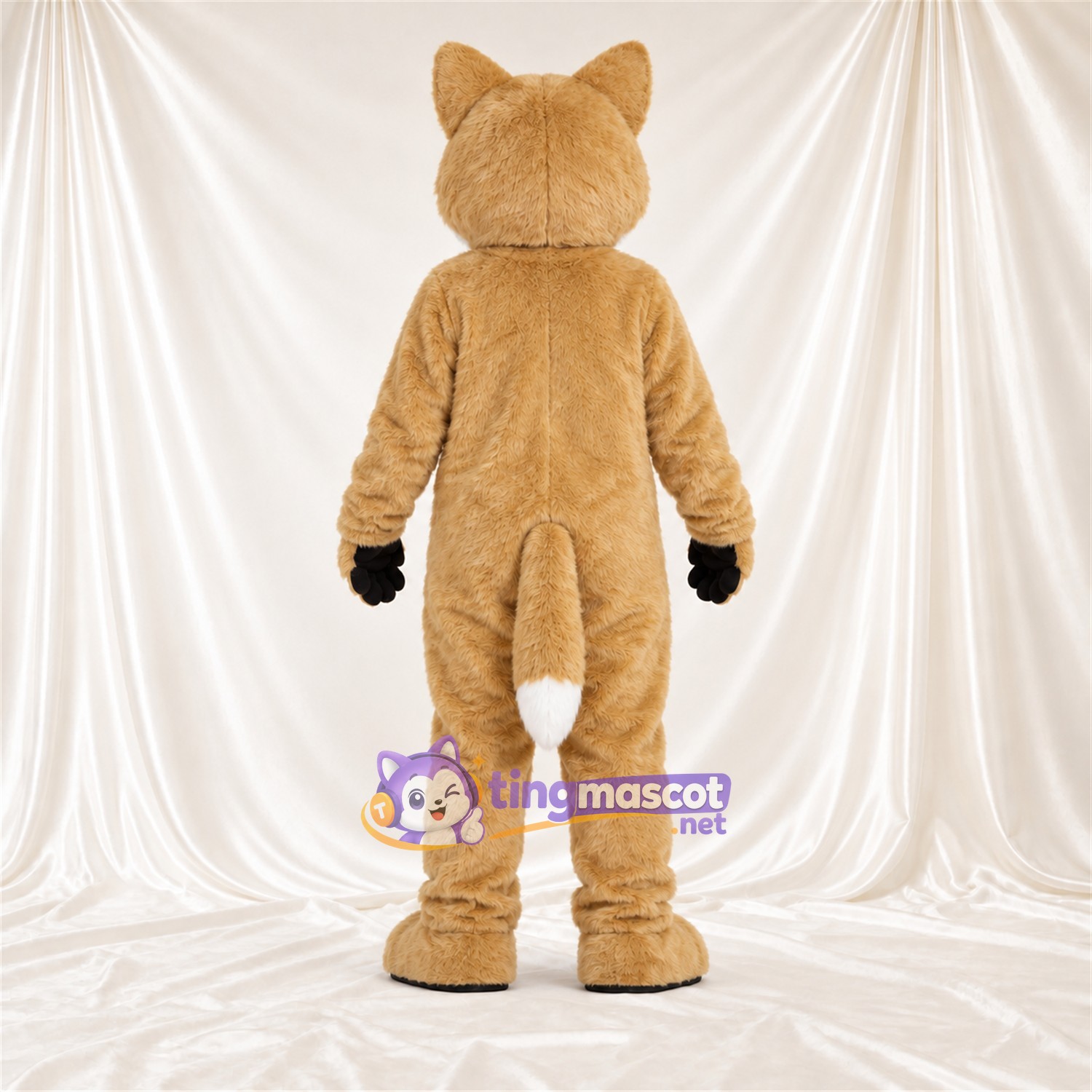Maskottchenkostüm Fuchs – hellbraun / weiß – Bauch (weiß); Hände (schwarz) Maskottchenkostüm Fuchs – hellbraun / weiß – Bauch (weiß); Hände (schwarz)