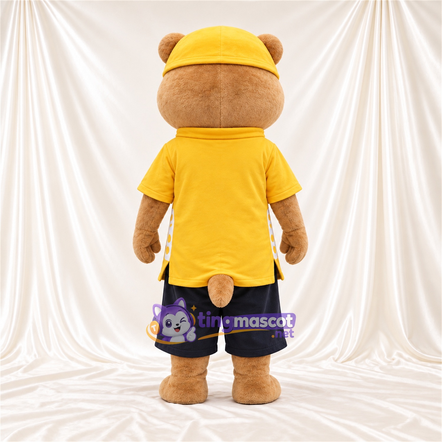 Maskottchenkostüm Otter – braun – Poloshirt (gelb); Kappe (gelb) Maskottchenkostüm Otter – braun – Poloshirt (gelb); Kappe (gelb)