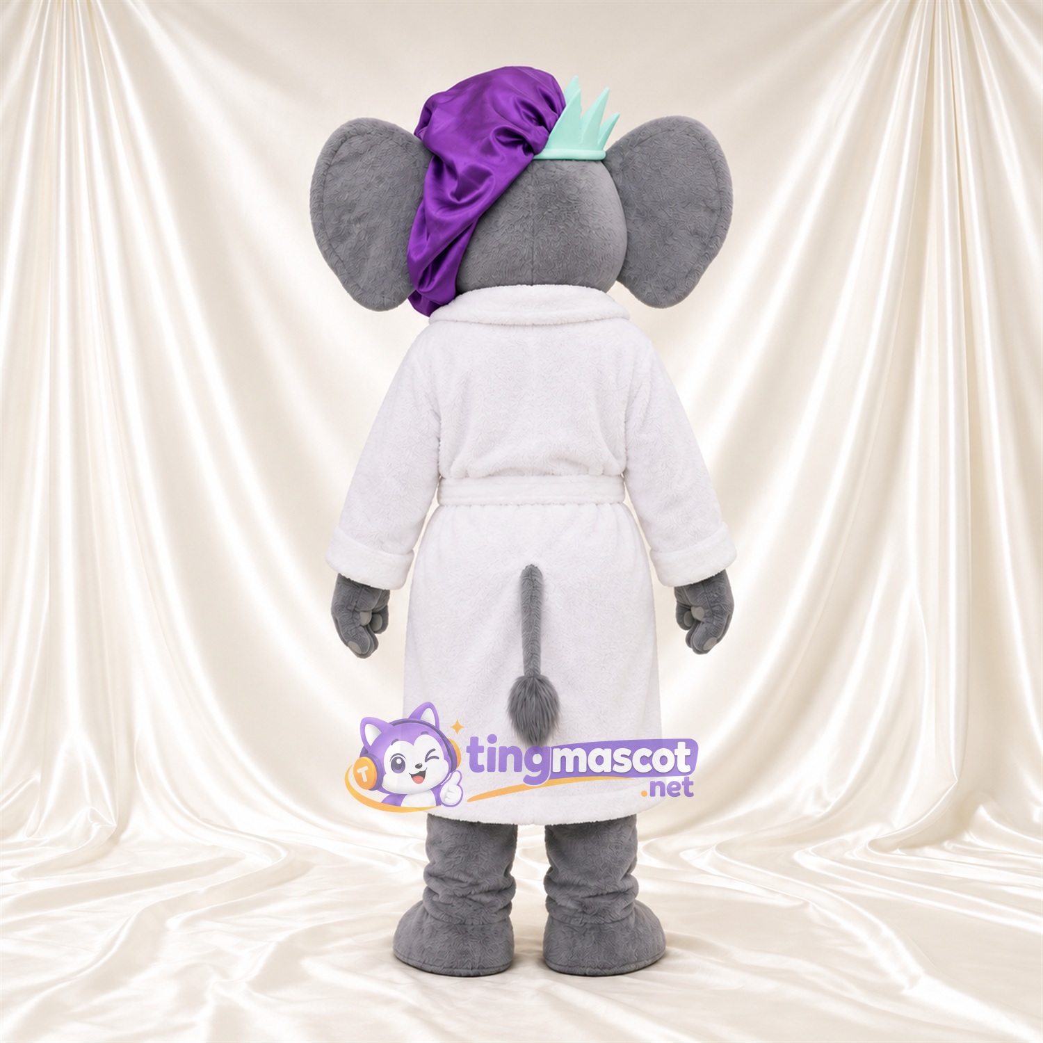 Maskottchenkostüm Elefant – grau – Robe (weiß); Krone (türkis) Maskottchenkostüm Elefant – grau – Robe (weiß); Krone (türkis)