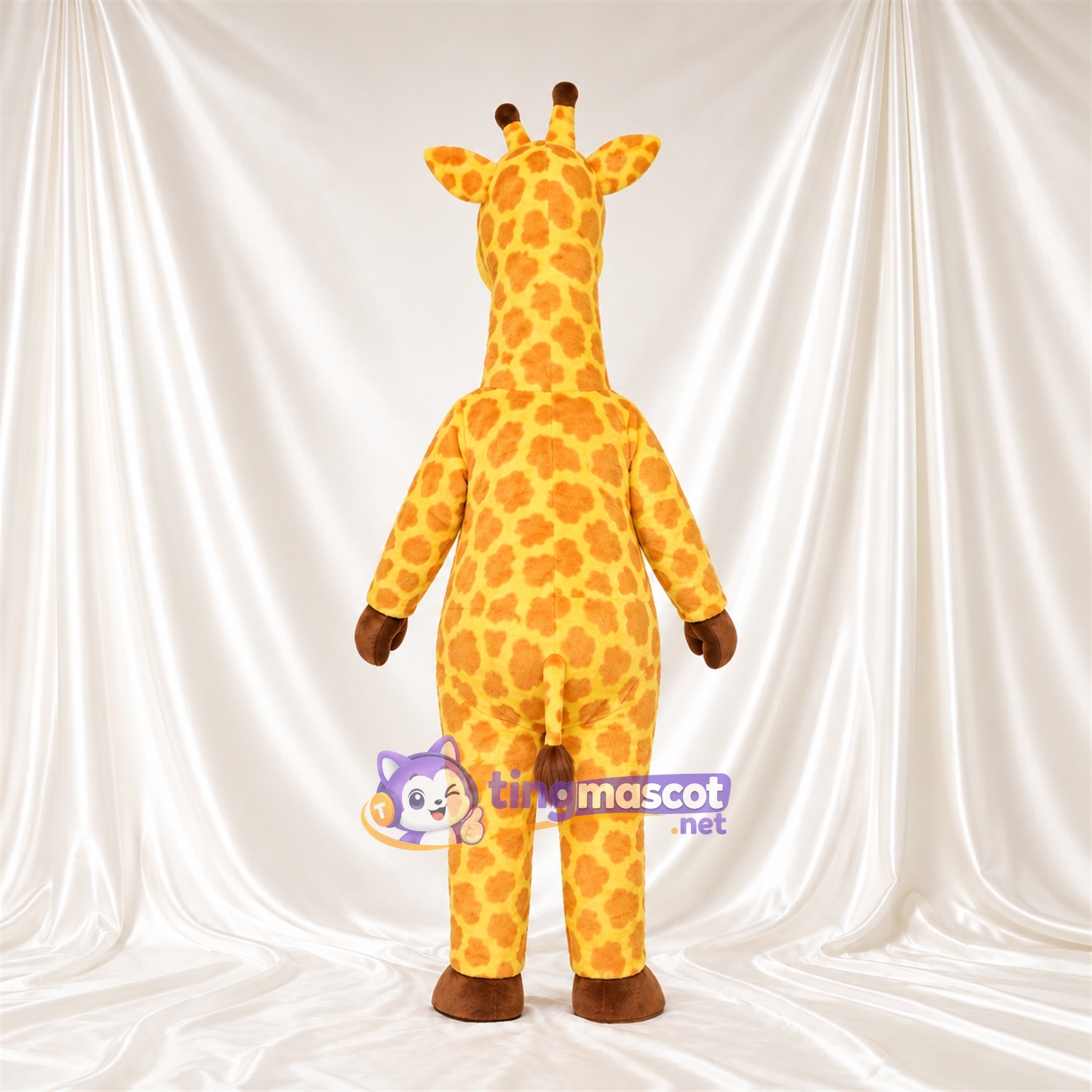 Maskottchenkostüm Giraffe – gelb / braun – Bauch (gelb); Zunge (rosa) Maskottchenkostüm Giraffe – gelb / braun – Bauch (gelb); Zunge (rosa)