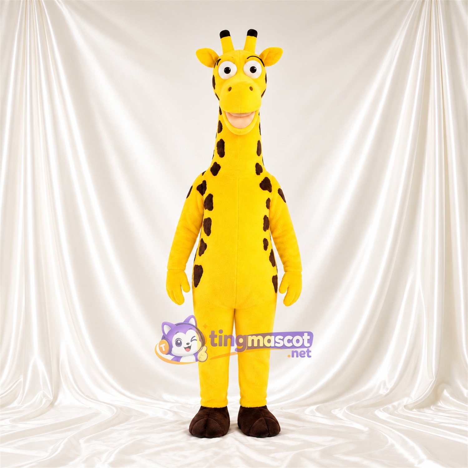 Maskottchenkostüm Giraffe – gelb / braun – Langer Hals; Flecken (schwarz) Maskottchenkostüm Giraffe – gelb / braun – Langer Hals; Flecken (schwarz)