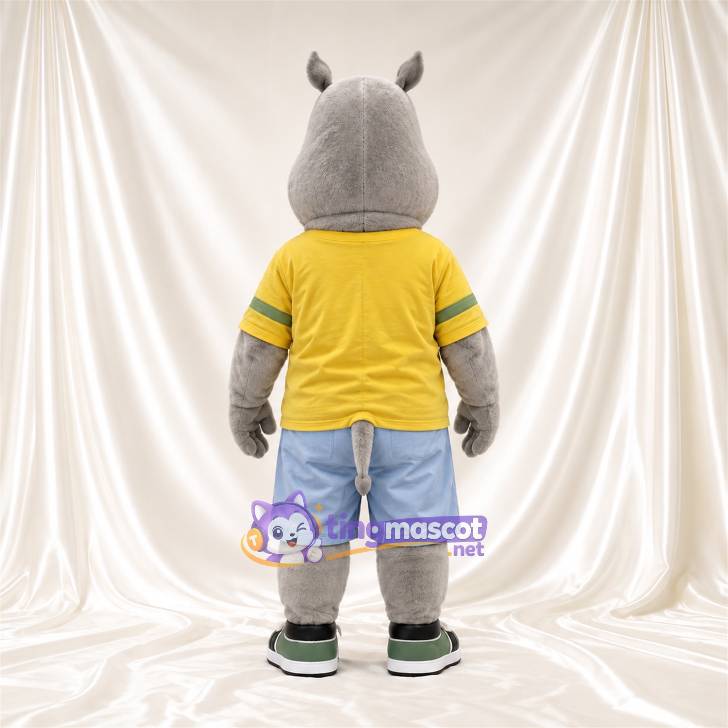 Costume de mascotte Rhinocéros – gris – Chemise (jaune); Short (bleu) Costume de mascotte Rhinocéros – gris – Chemise (jaune); Short (bleu)