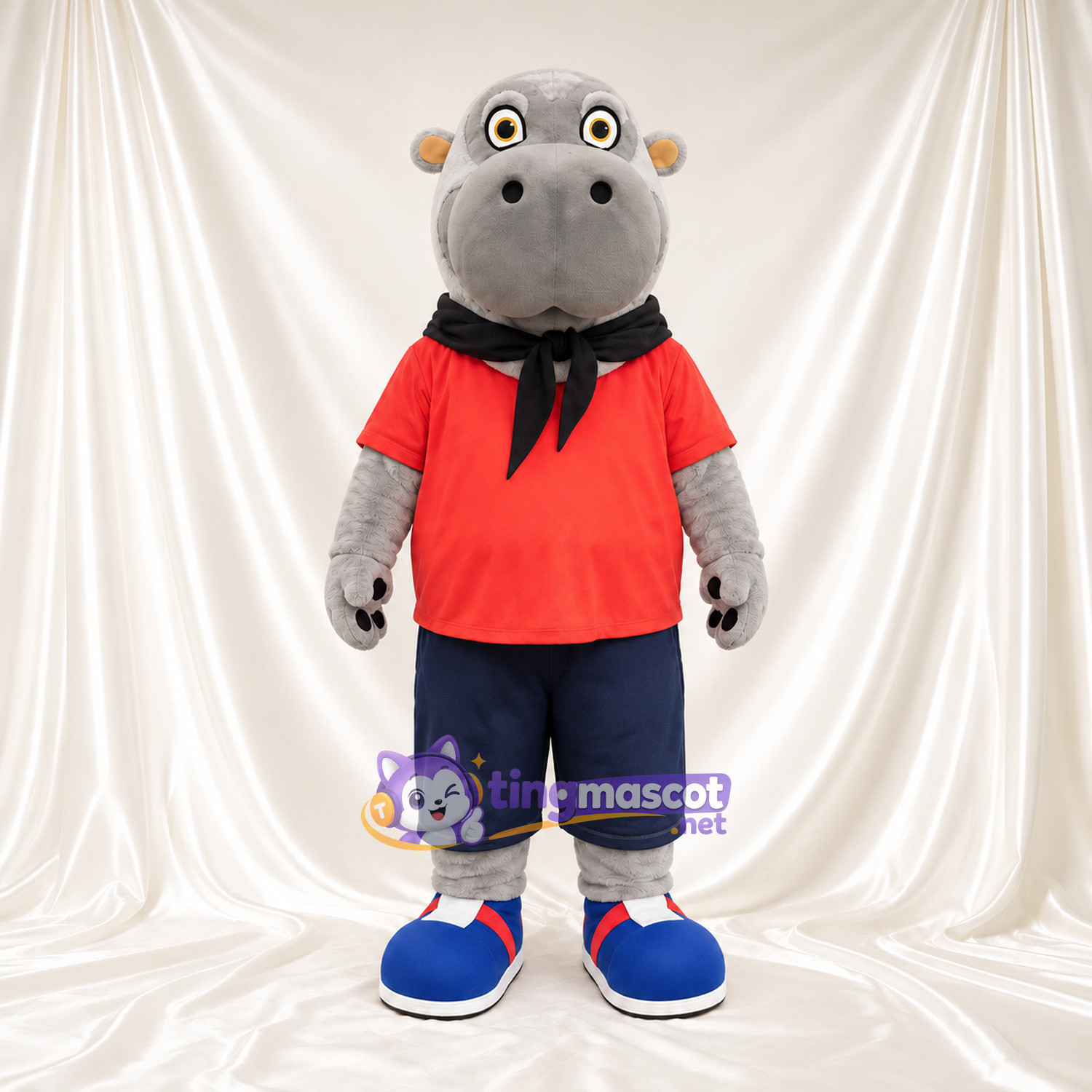Costume de mascotte Hippopotame – gris – Chemise (rouge); Short (bleu marine) Costume de mascotte Hippopotame – gris – Chemise (rouge); Short (bleu marine)