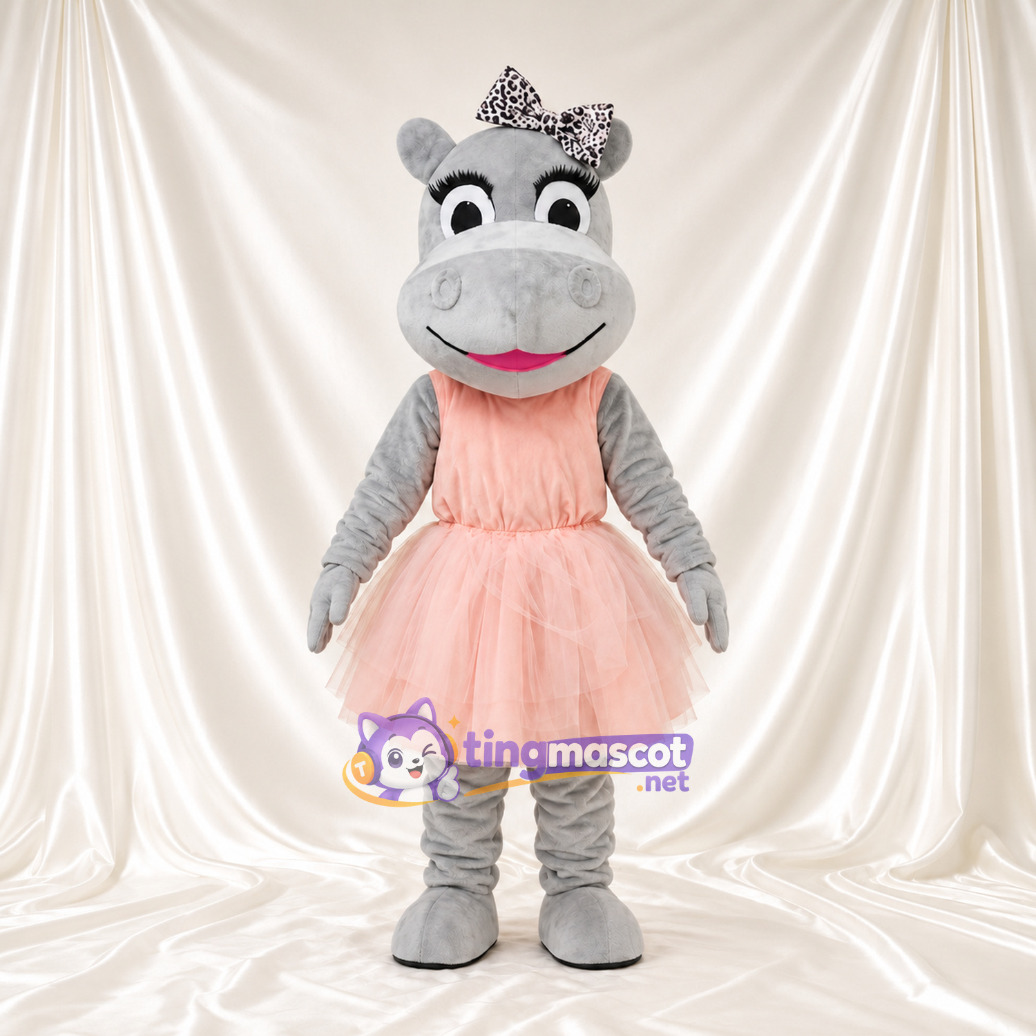 Costume de mascotte Hippopotame – gris – Robe (rose); Mains (gris) Costume de mascotte Hippopotame – gris – Robe (rose); Mains (gris)