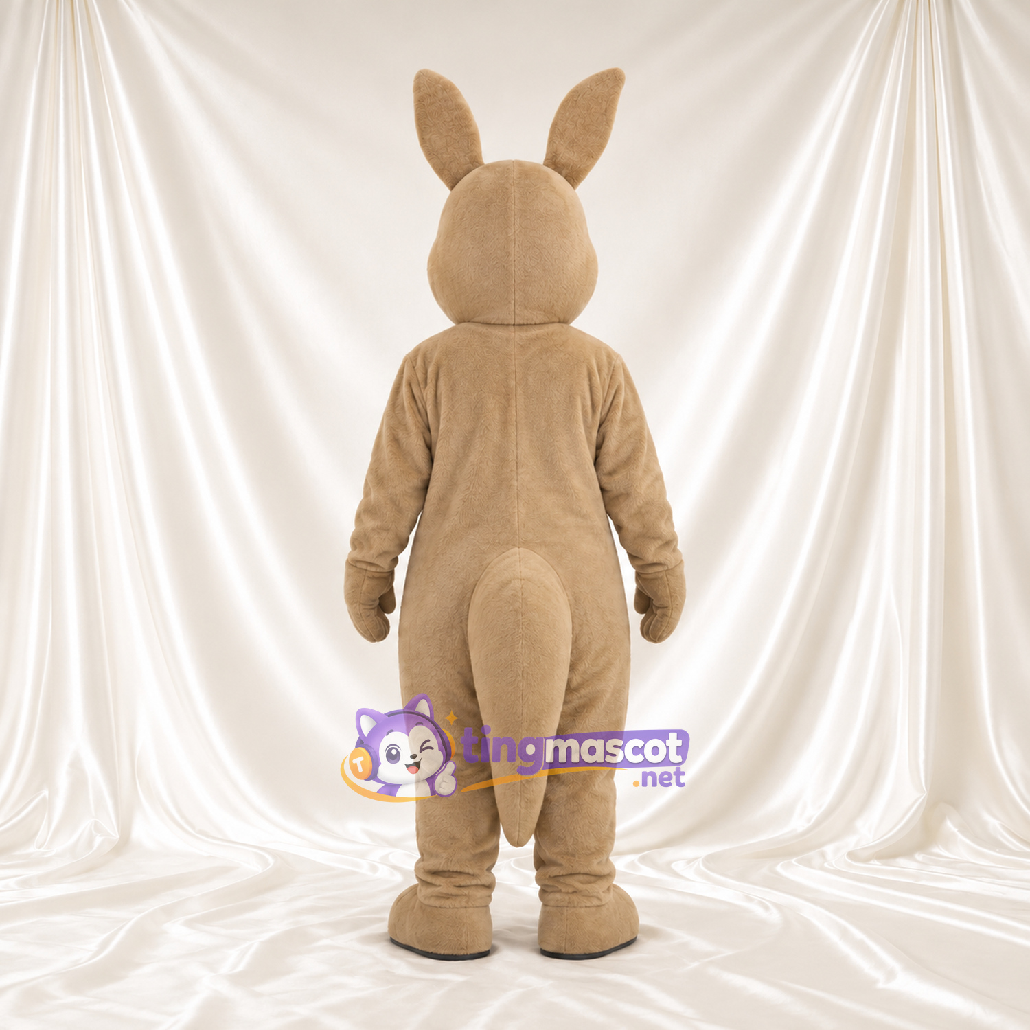Costume de mascotte Kangourou – brun clair – Poche ventrale (blanc) Costume de mascotte Kangourou – brun clair – Poche ventrale (blanc)