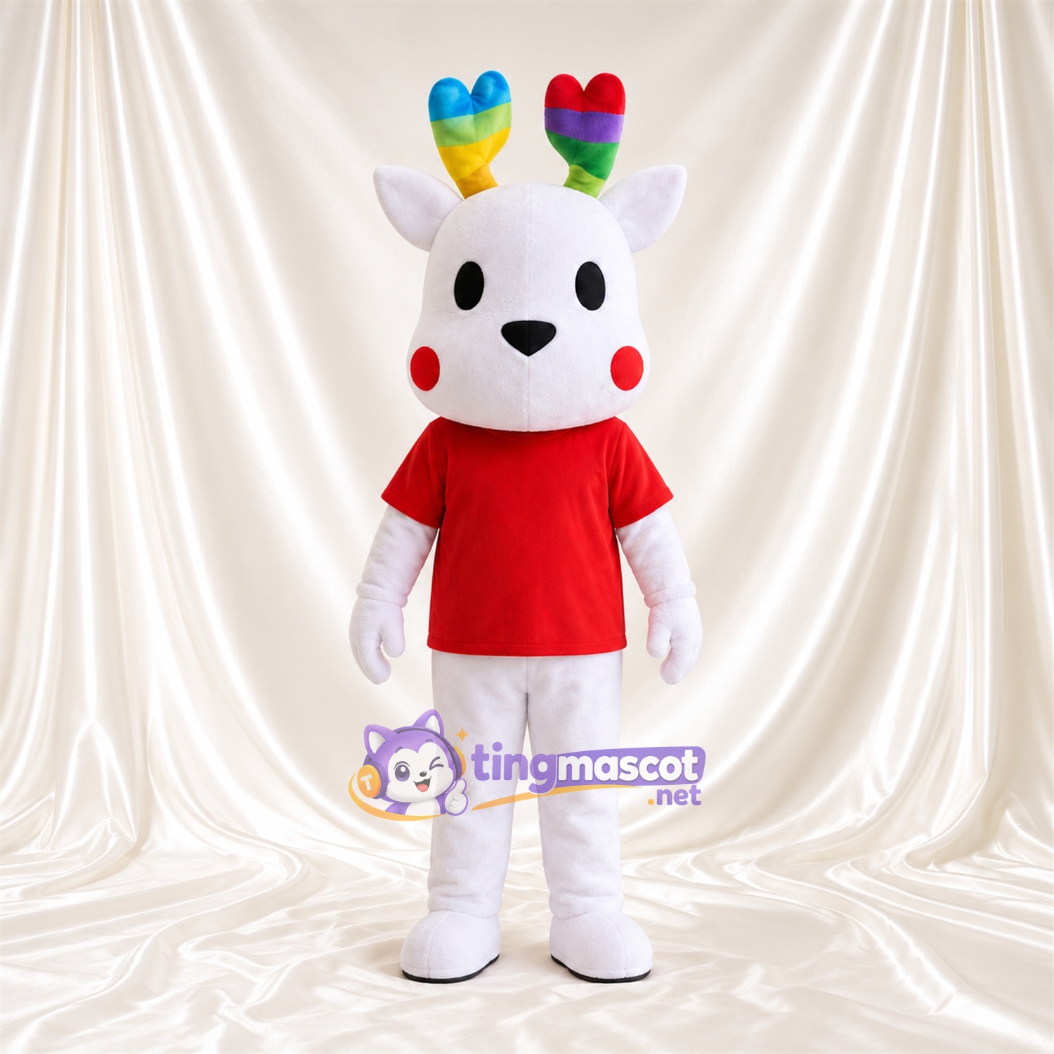 Costume de mascotte Cerf – blanc – Bois (arc-en-ciel); Chemise (rouge) Costume de mascotte Cerf – blanc – Bois (arc-en-ciel); Chemise (rouge)