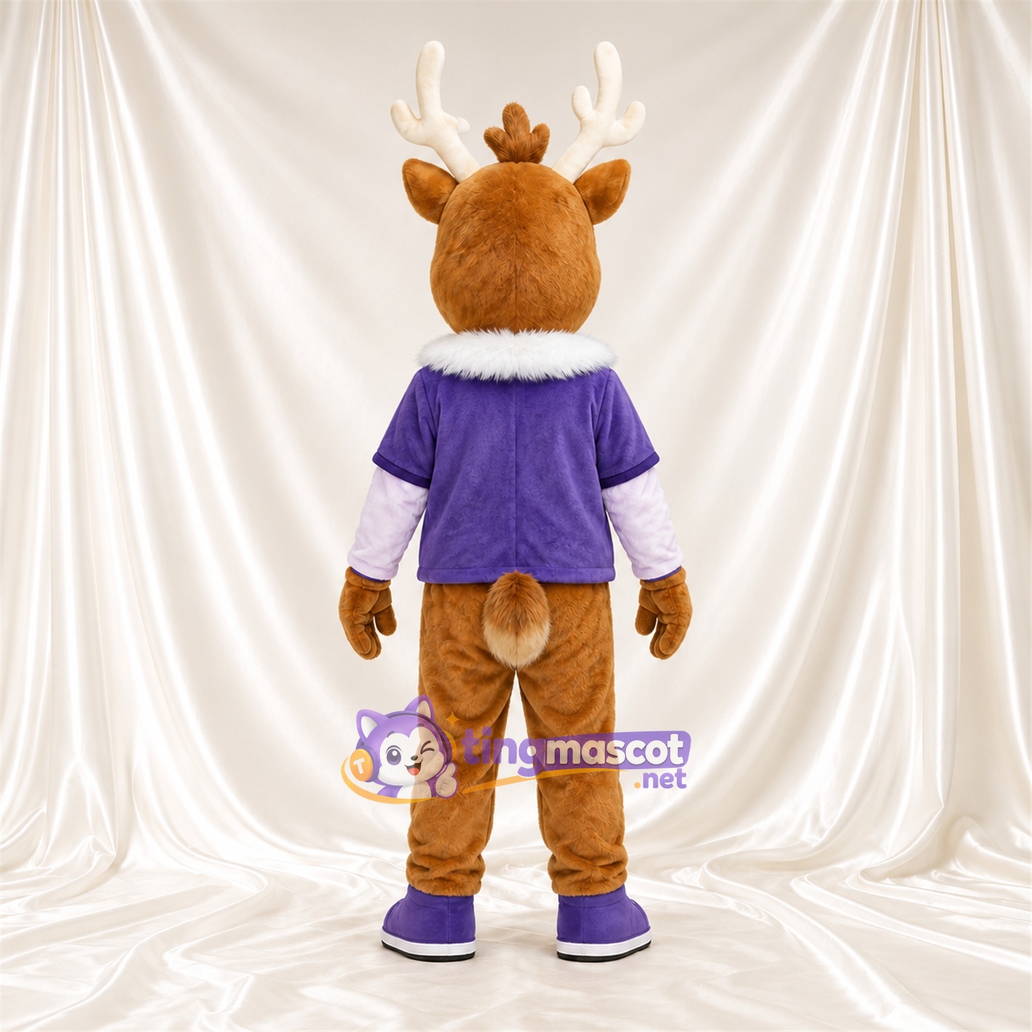 Costume de mascotte Cerf – marron – Veste (violet); Bois (blanc) Costume de mascotte Cerf – marron – Veste (violet); Bois (blanc)