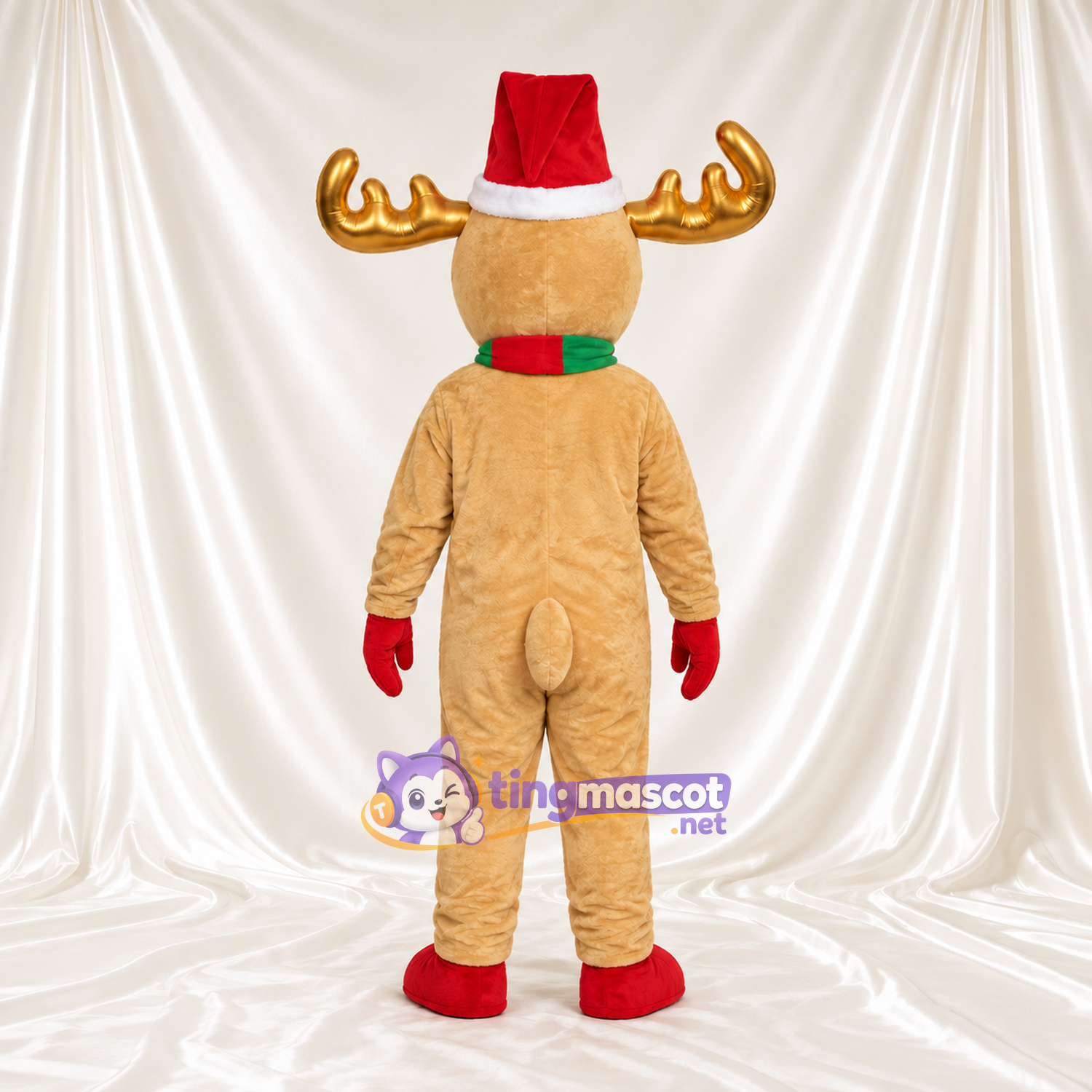 Costume de mascotte Renne – brun clair – Bonnet de Noël; Écharpe (vert / rouge) Costume de mascotte Renne – brun clair – Bonnet de Noël; Écharpe (vert / rouge)