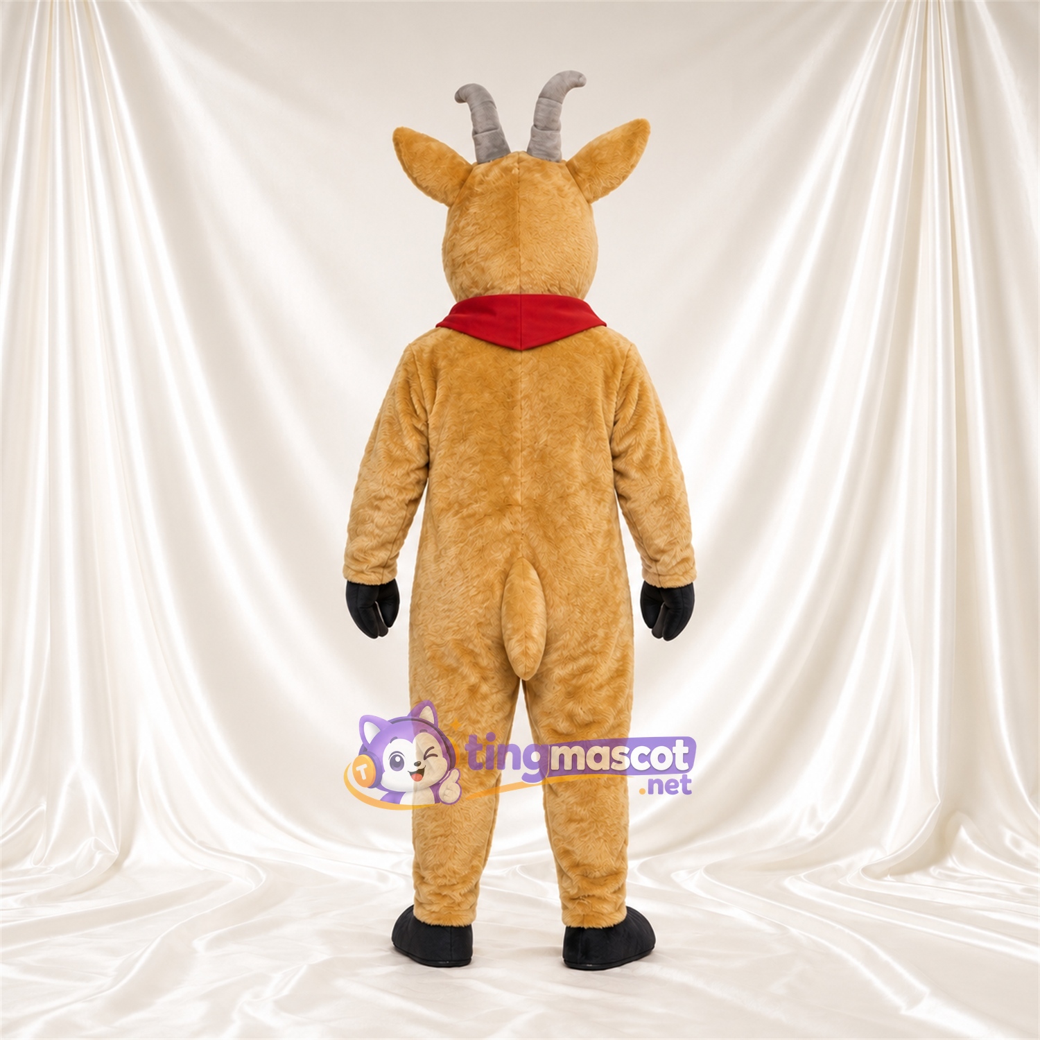 Costume de mascotte Antilope – brun clair – Bandana (rouge) Costume de mascotte Antilope – brun clair – Bandana (rouge)