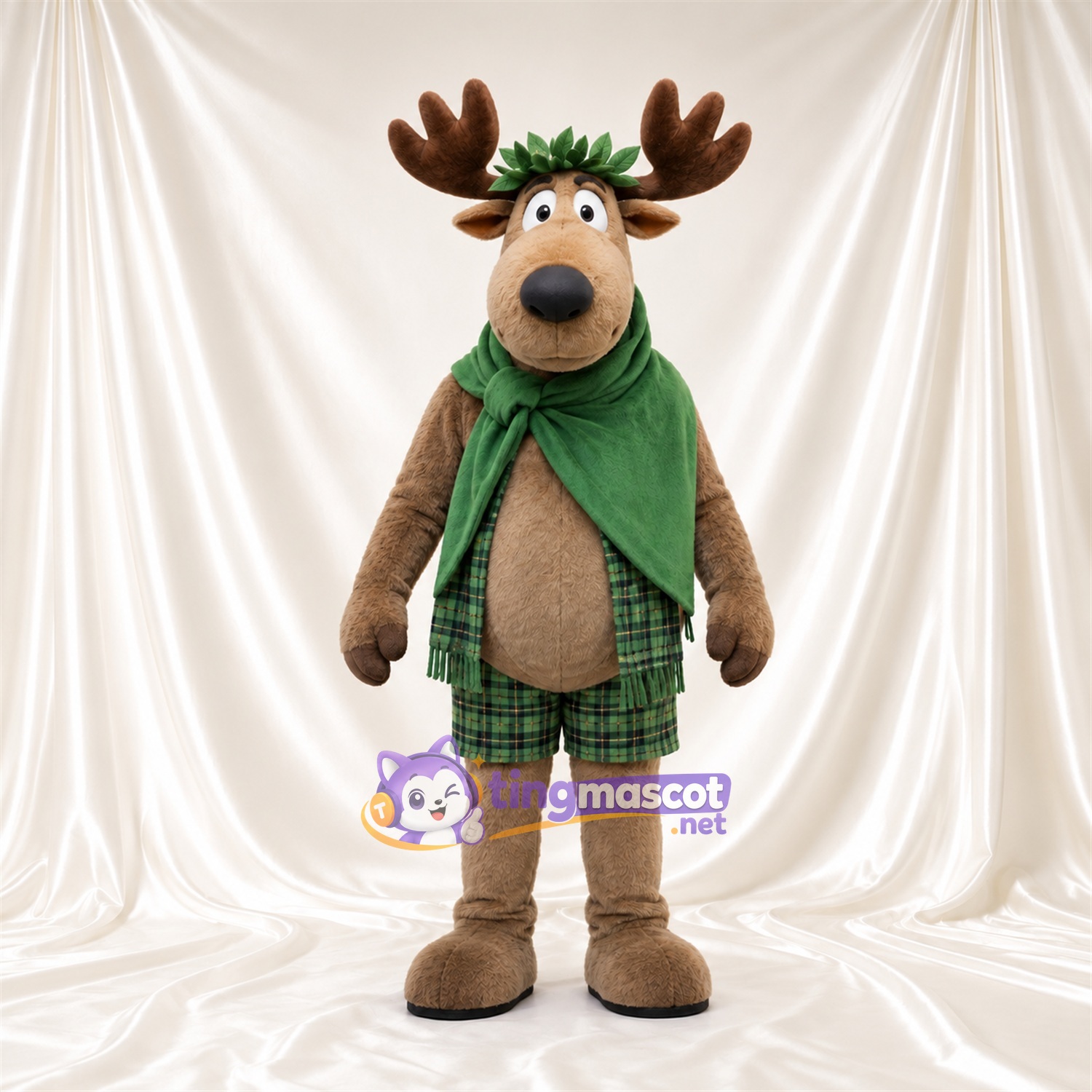 Costume de mascotte Élan – marron – Cape (vert); Short Costume de mascotte Élan – marron – Cape (vert); Short