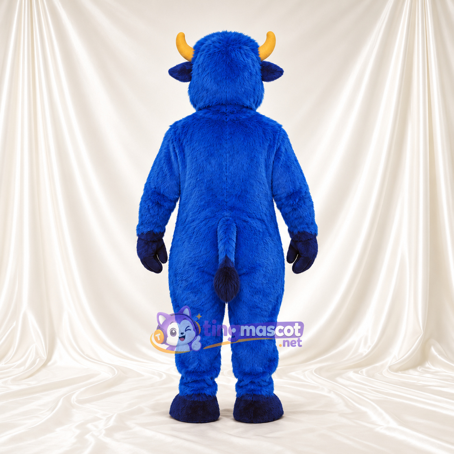 Costume de mascotte Buffle – bleu – Cornes (jaune); Gants (noir) Costume de mascotte Buffle – bleu – Cornes (jaune); Gants (noir)