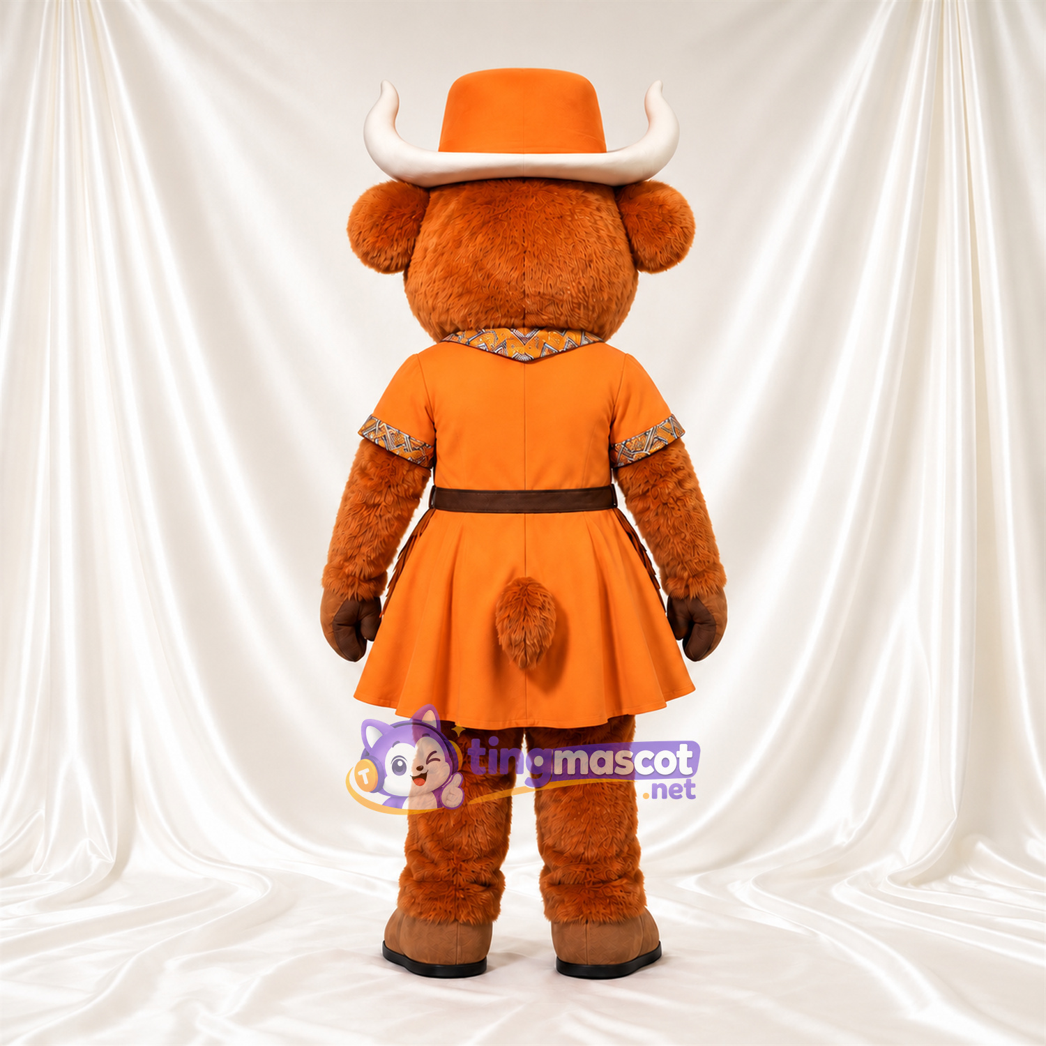 Maskottchenkostüm Bison – orange – Kleid (orange); Cowboyhut Maskottchenkostüm Bison – orange – Kleid (orange); Cowboyhut