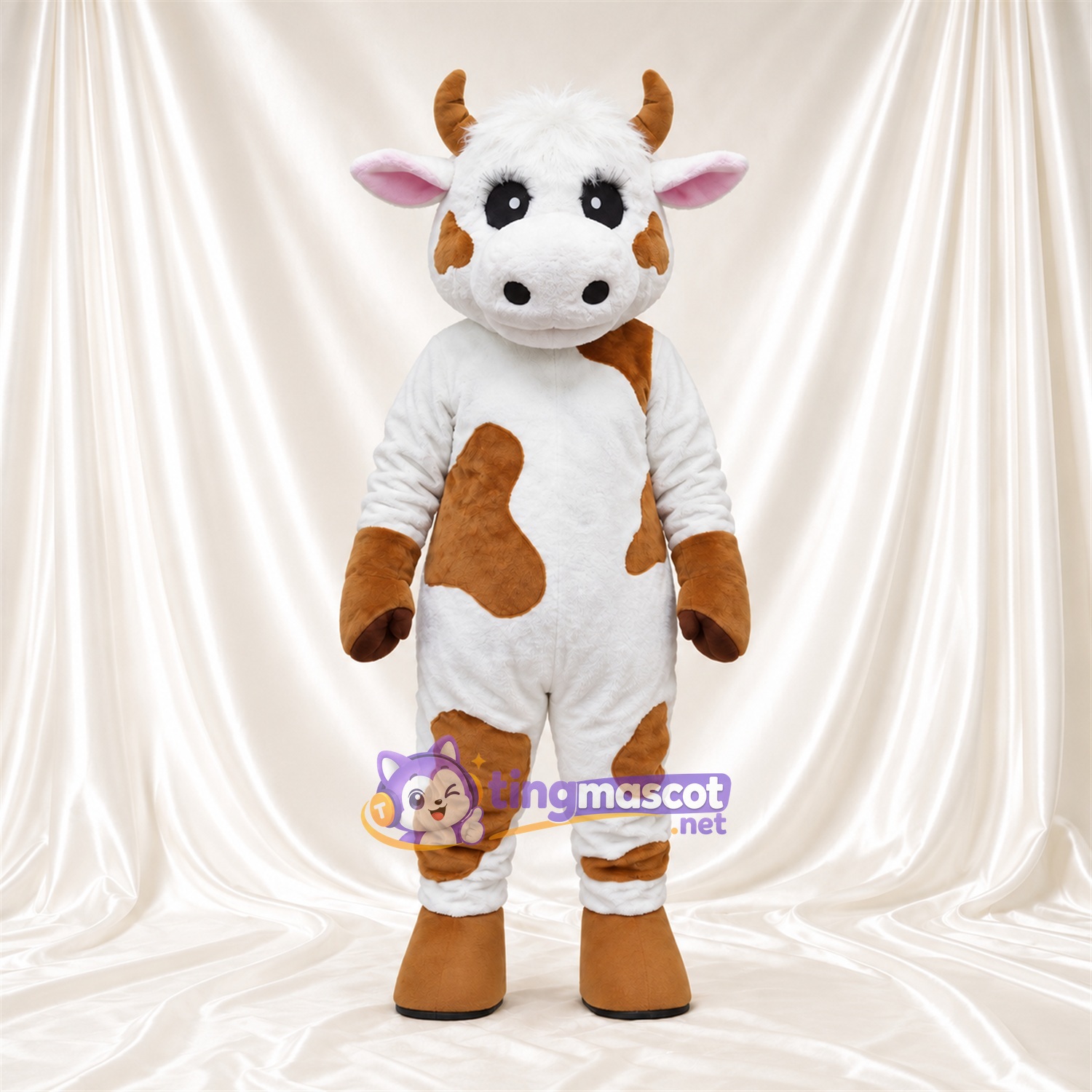 Maskottchenkostüm Kuh – braun / weiß – Hufe (braun); Gesicht (weiß) Maskottchenkostüm Kuh – braun / weiß – Hufe (braun); Gesicht (weiß)