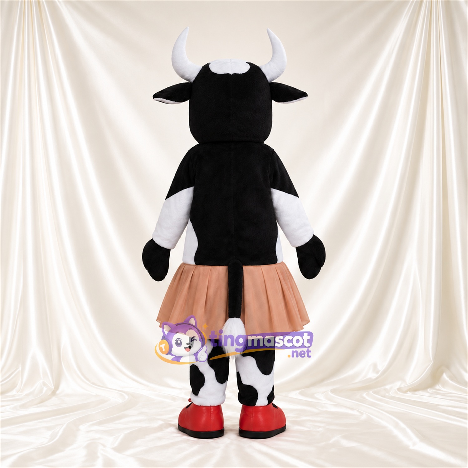 Costume de mascotte Vache – noir / blanc – Jupe (pêche) Costume de mascotte Vache – noir / blanc – Jupe (pêche)