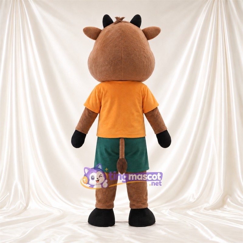 Costume de mascotte Vache – marron – Chemise (orange); Short (vert) Costume de mascotte Vache – marron – Chemise (orange); Short (vert)
