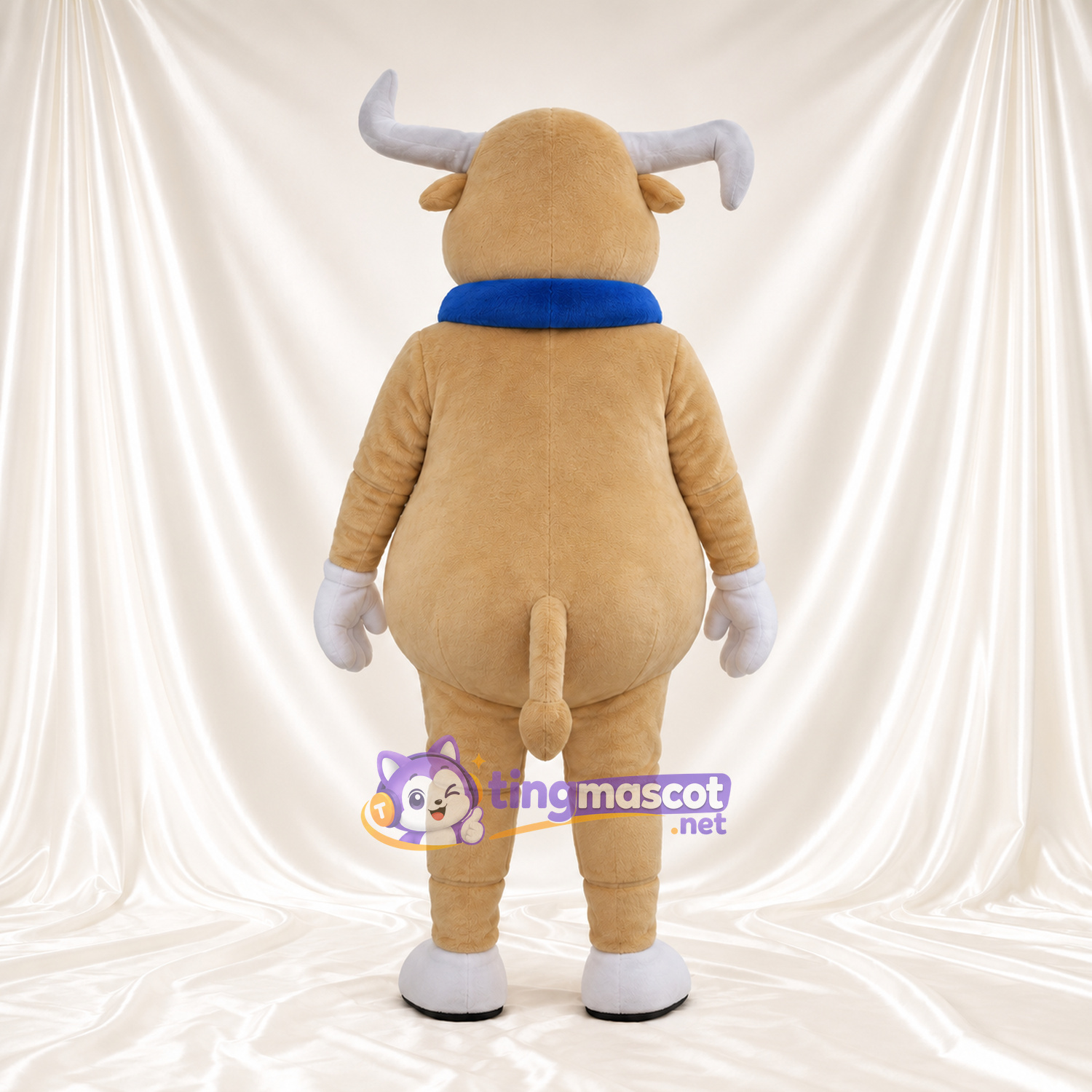 Costume de mascotte Vache – brun clair – Col (bleu) Costume de mascotte Vache – brun clair – Col (bleu)
