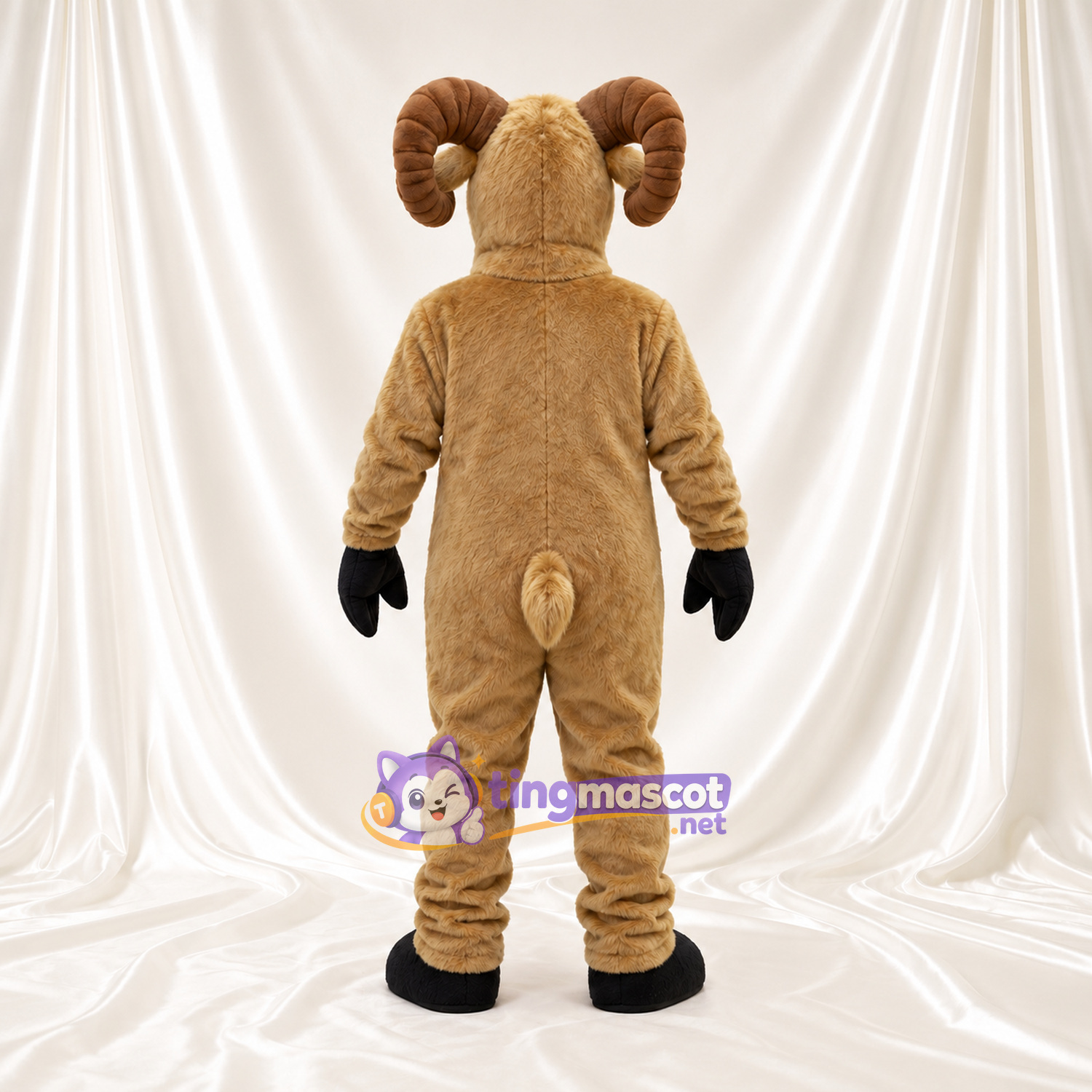 Costume de mascotte Bélier – brun clair – Gants (noir) Costume de mascotte Bélier – brun clair – Gants (noir)
