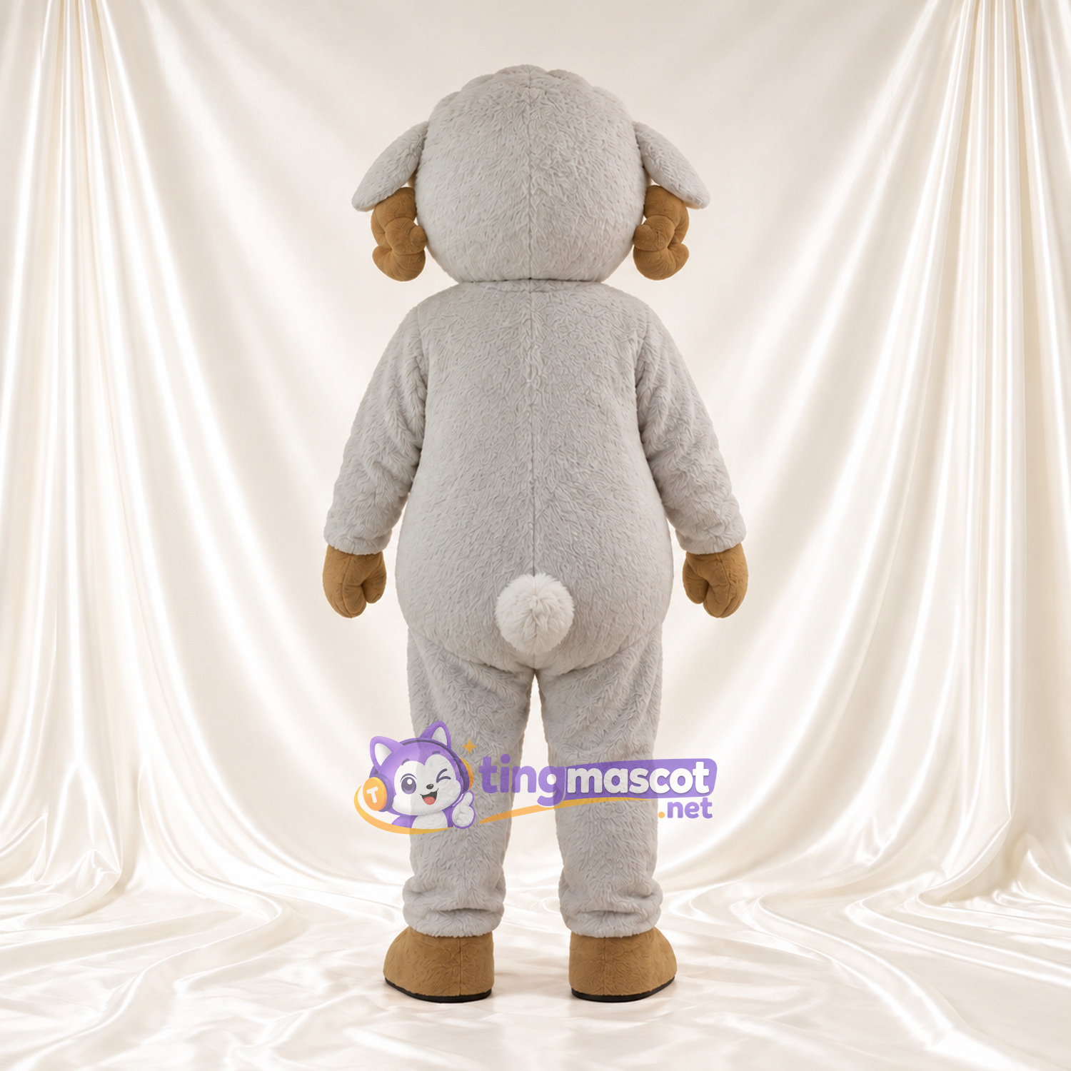 Costume de mascotte Mouton – gris – Queue ronde; Sabots (brun clair) Costume de mascotte Mouton – gris – Queue ronde; Sabots (brun clair)