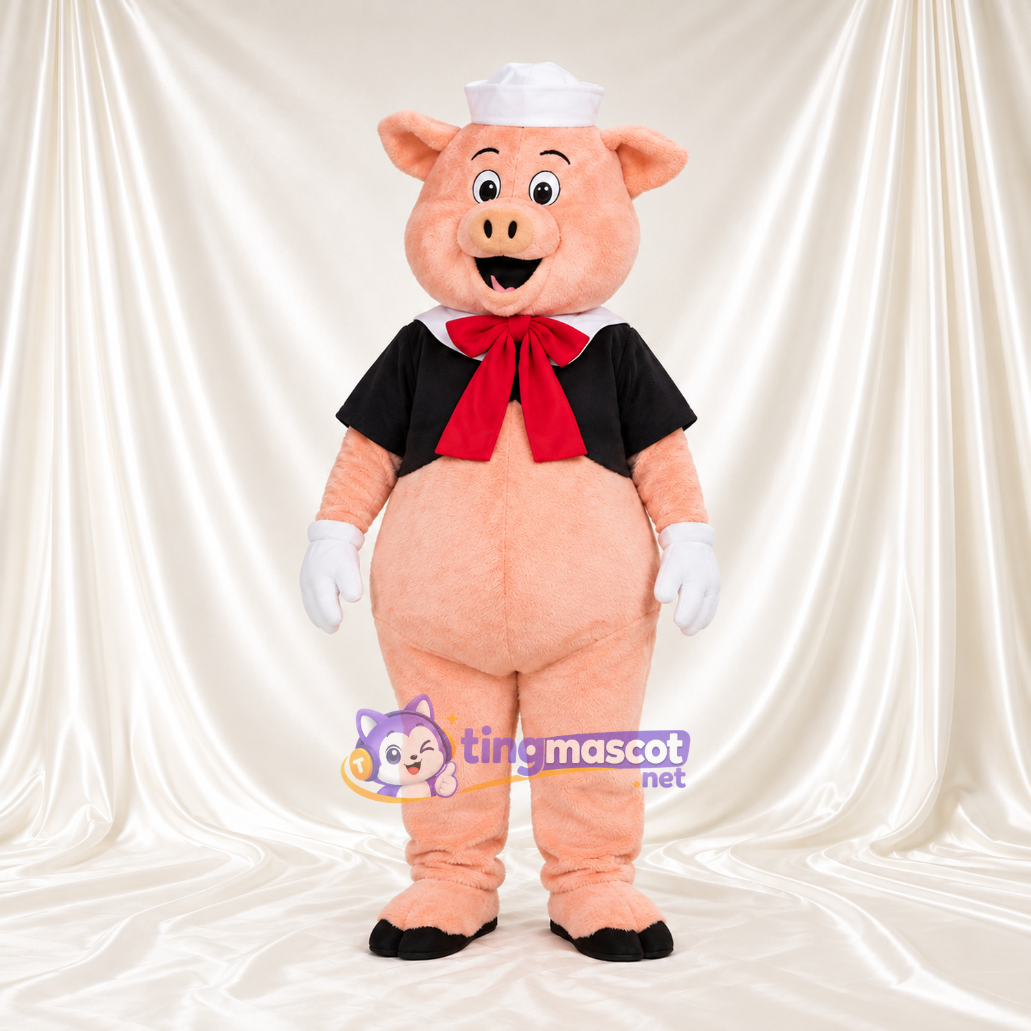 Maskottchenkostüm Schwein – pfirsichfarben – Matrosenmütze; Schal (rot) Maskottchenkostüm Schwein – pfirsichfarben – Matrosenmütze; Schal (rot)