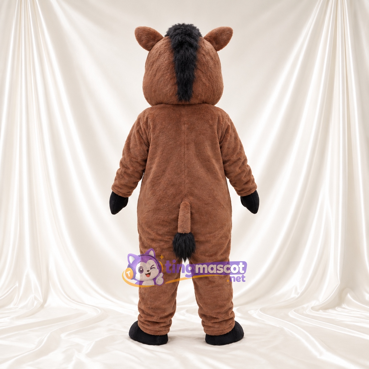 Maskottchenkostüm Wildschwein – braun – Bauch (braun); Schnauze (weiß) Maskottchenkostüm Wildschwein – braun – Bauch (braun); Schnauze (weiß)