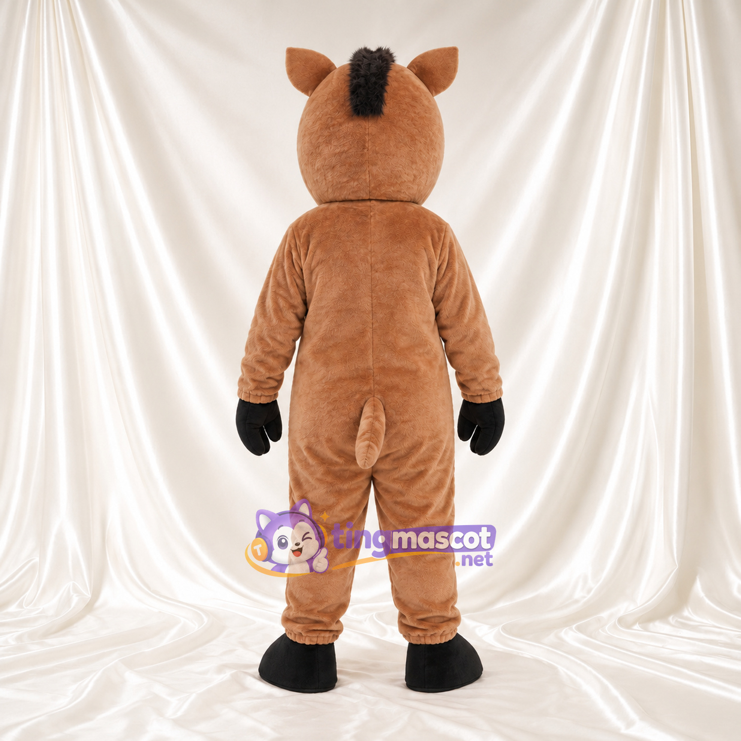 Maskottchenkostüm Wildschwein – braun – Bauch (braun); Schnauze (weiß) Maskottchenkostüm Wildschwein – braun – Bauch (braun); Schnauze (weiß)