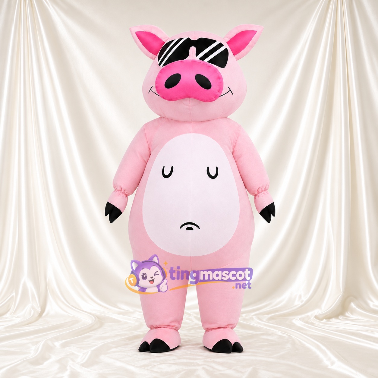 Costume de mascotte Cochon – rose – Tache autour d’un œil (noir) Costume de mascotte Cochon – rose – Tache autour d’un œil (noir)