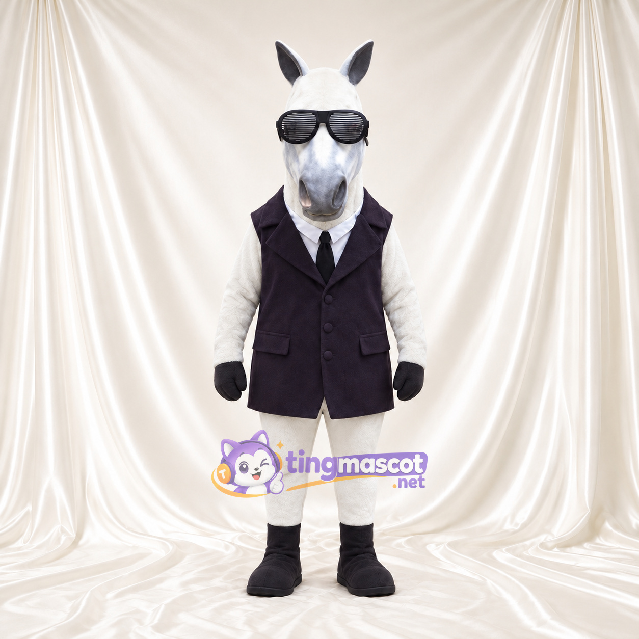 Costume de mascotte Cheval – blanc – Gilet; Lunettes de soleil Costume de mascotte Cheval – blanc – Gilet; Lunettes de soleil