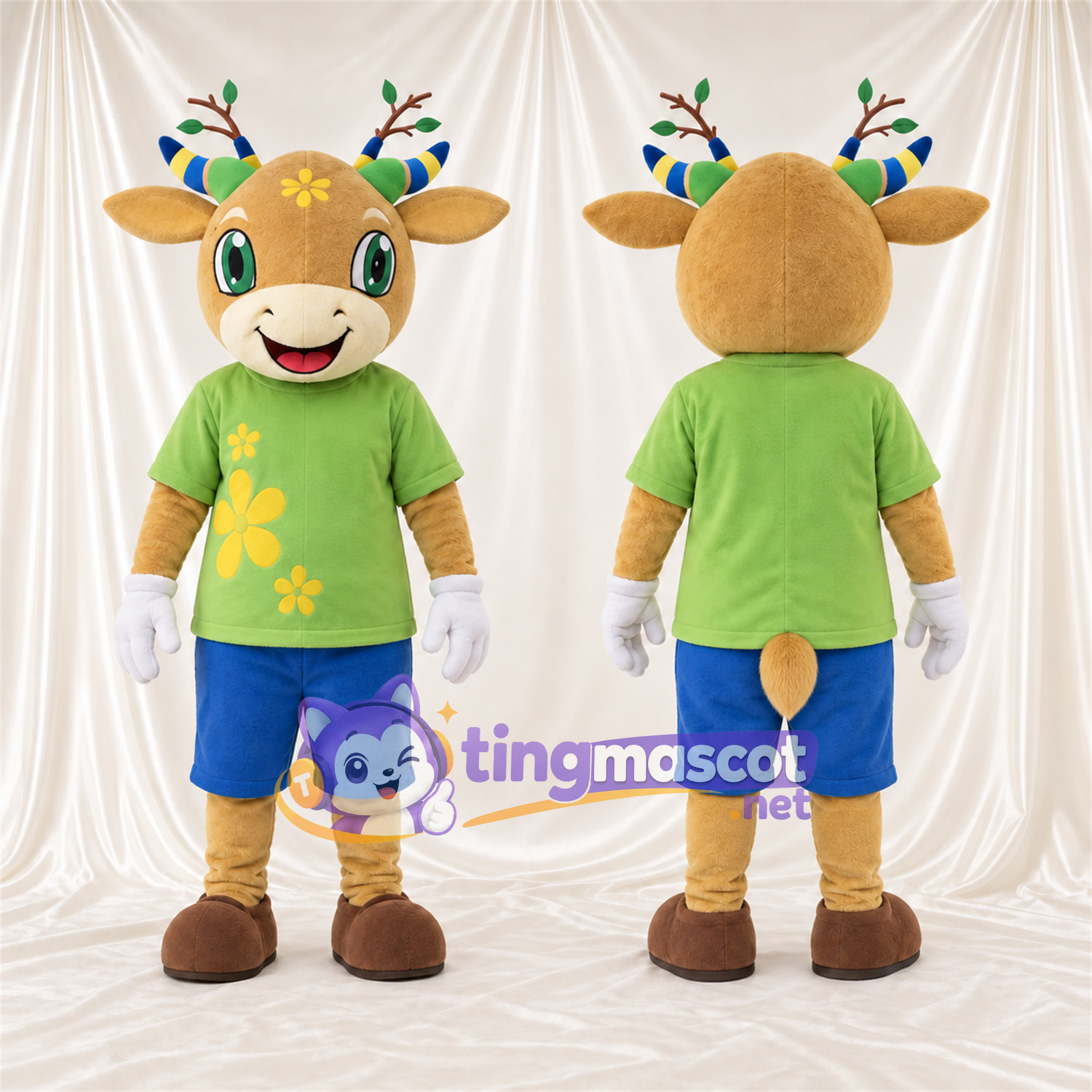 Costume de mascotte Renne – brun clair – Chemise (vert); Short (bleu) Costume de mascotte Renne – brun clair – Chemise (vert); Short (bleu)