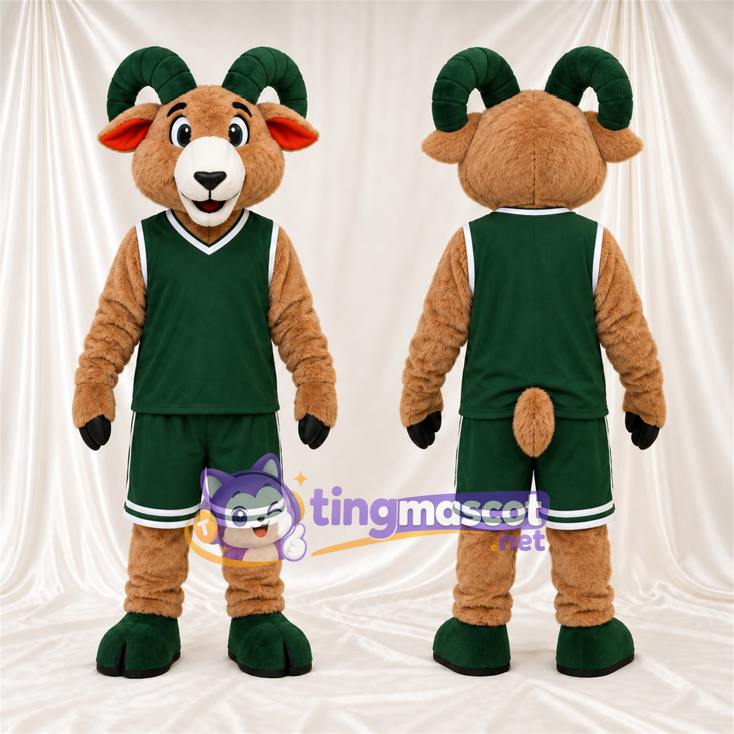 Costume de mascotte Bélier – brun clair – Tenue de basket (vert) Costume de mascotte Bélier – brun clair – Tenue de basket (vert)