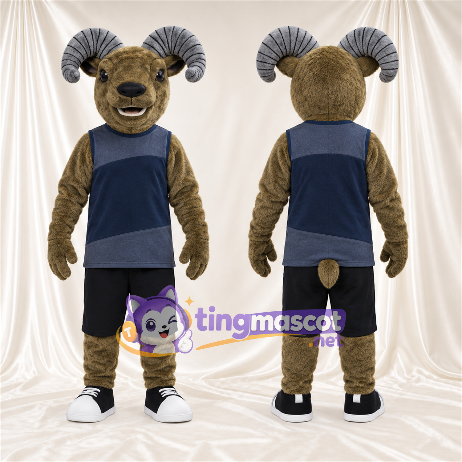 Costume de mascotte Bélier – brun clair – Chemise (bleu marine); Short (noir) Costume de mascotte Bélier – brun clair – Chemise (bleu marine); Short (noir)