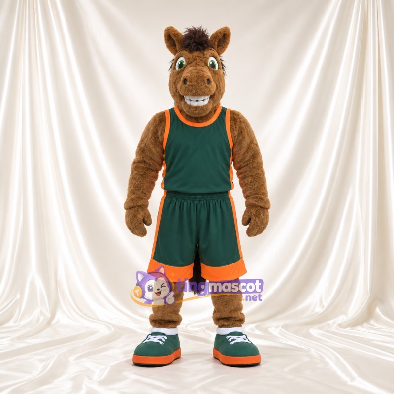 Maskottchenkostüm Kamel – braun – Basketballtrikot (grün); Besatz (orange) Maskottchenkostüm Kamel – braun – Basketballtrikot (grün); Besatz (orange)