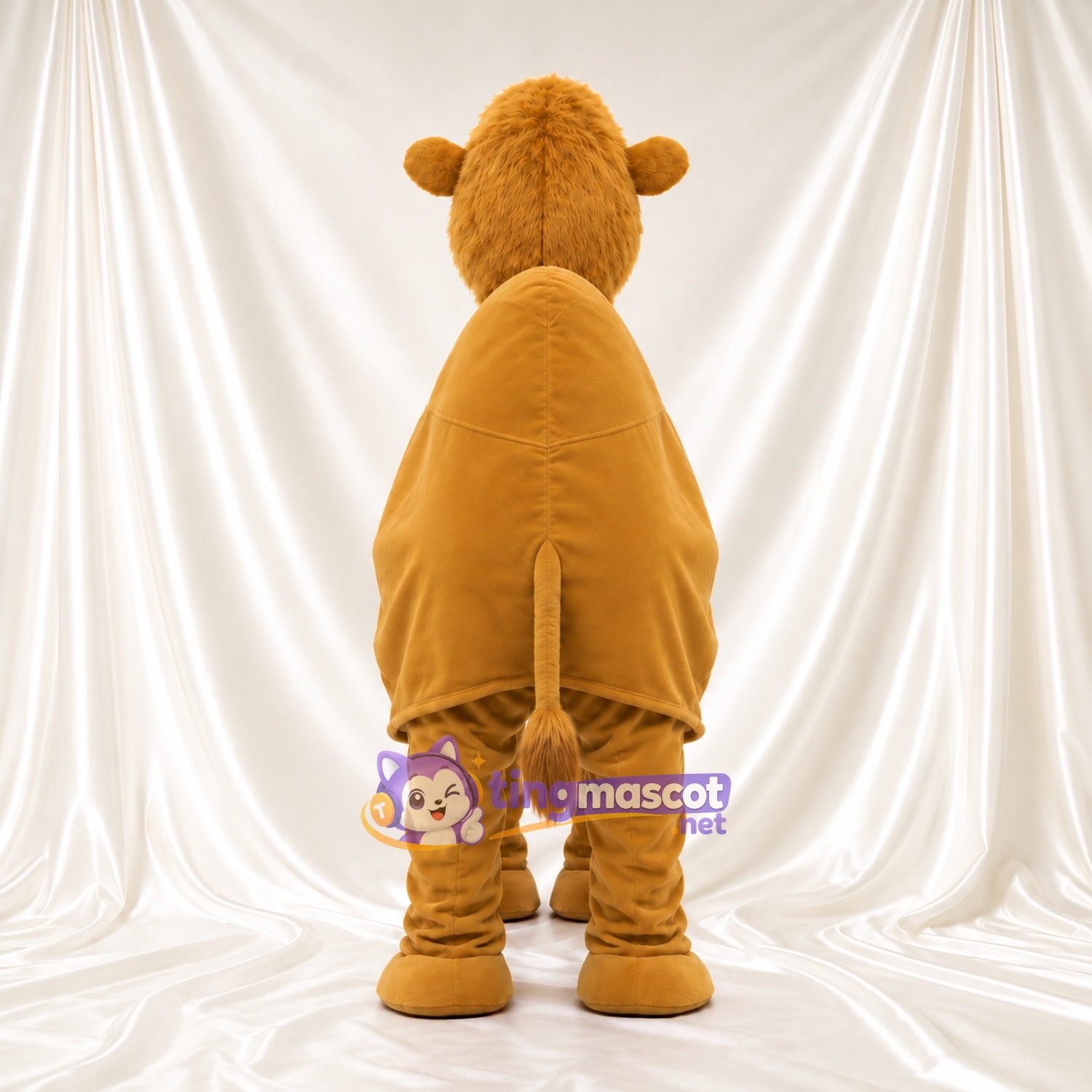 Costume de mascotte Chameau – doré – Long cou; Yeux (grand) Costume de mascotte Chameau – doré – Long cou; Yeux (grand)