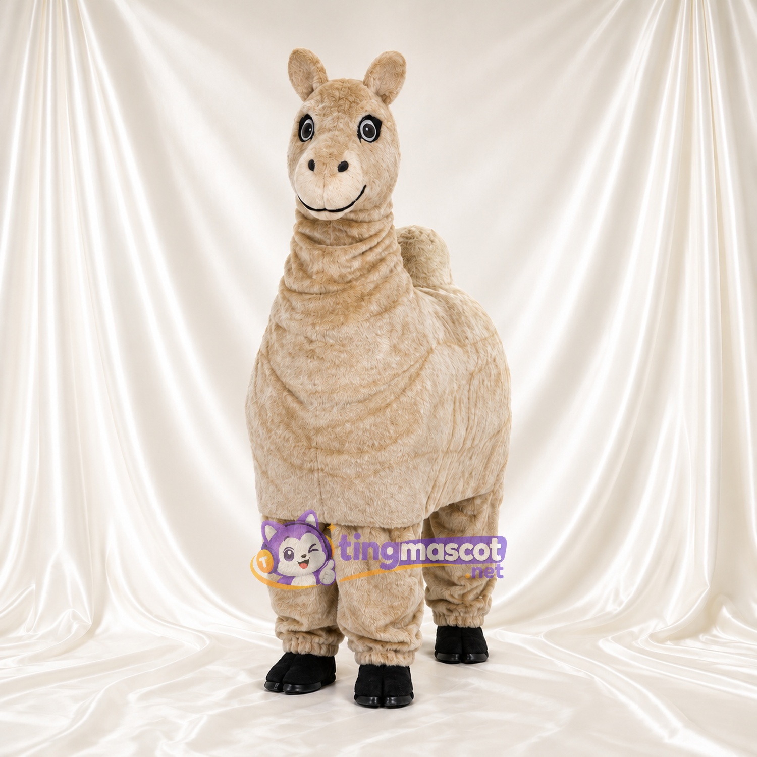 Beige Camel Mascot Costume - Long Neck and Four-Legged Body Beige Camel Mascot Costume - Long Neck and Four-Legged Body