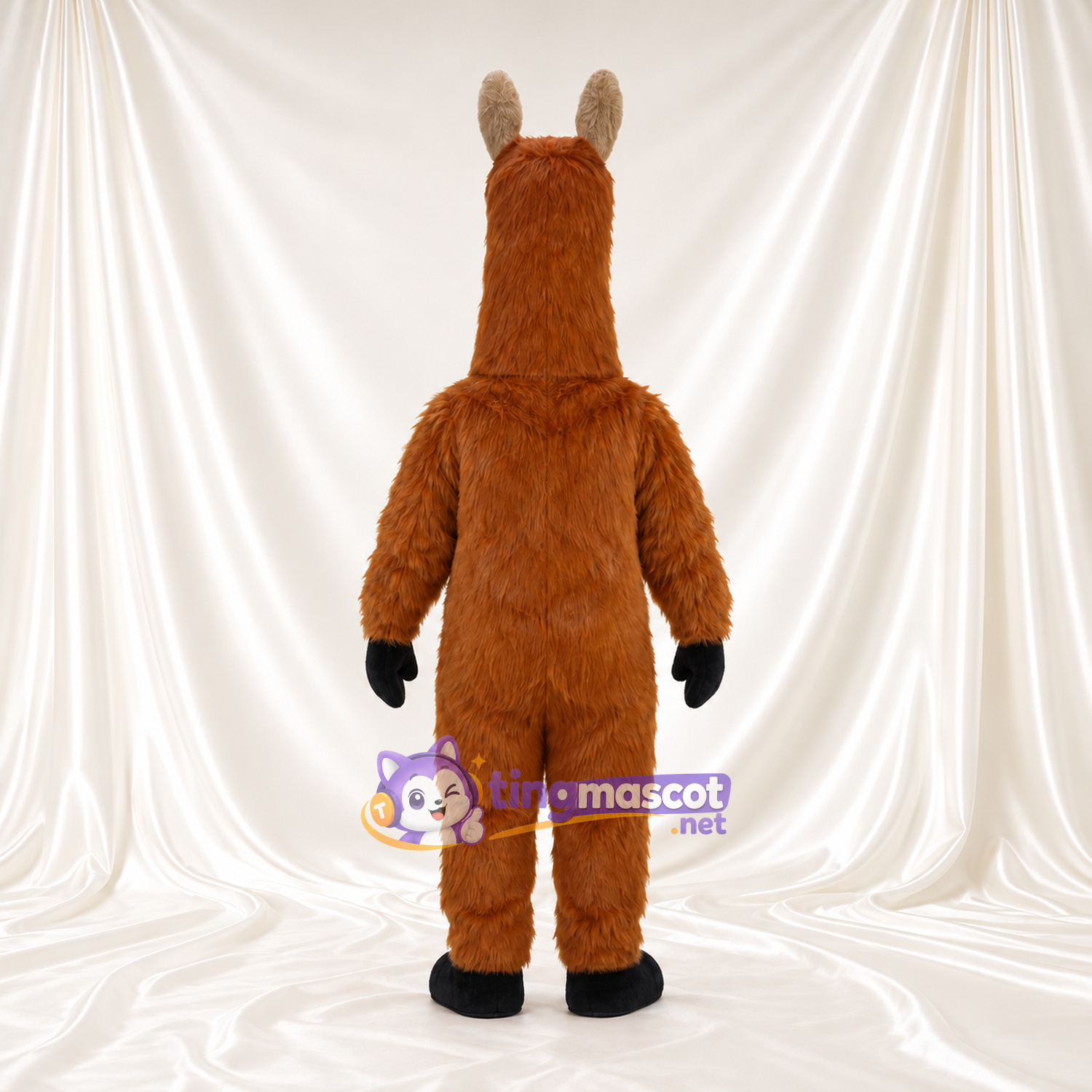 Maskottchenkostüm Lama – braun – Schnauze (weiß); Hufe (schwarz) Maskottchenkostüm Lama – braun – Schnauze (weiß); Hufe (schwarz)