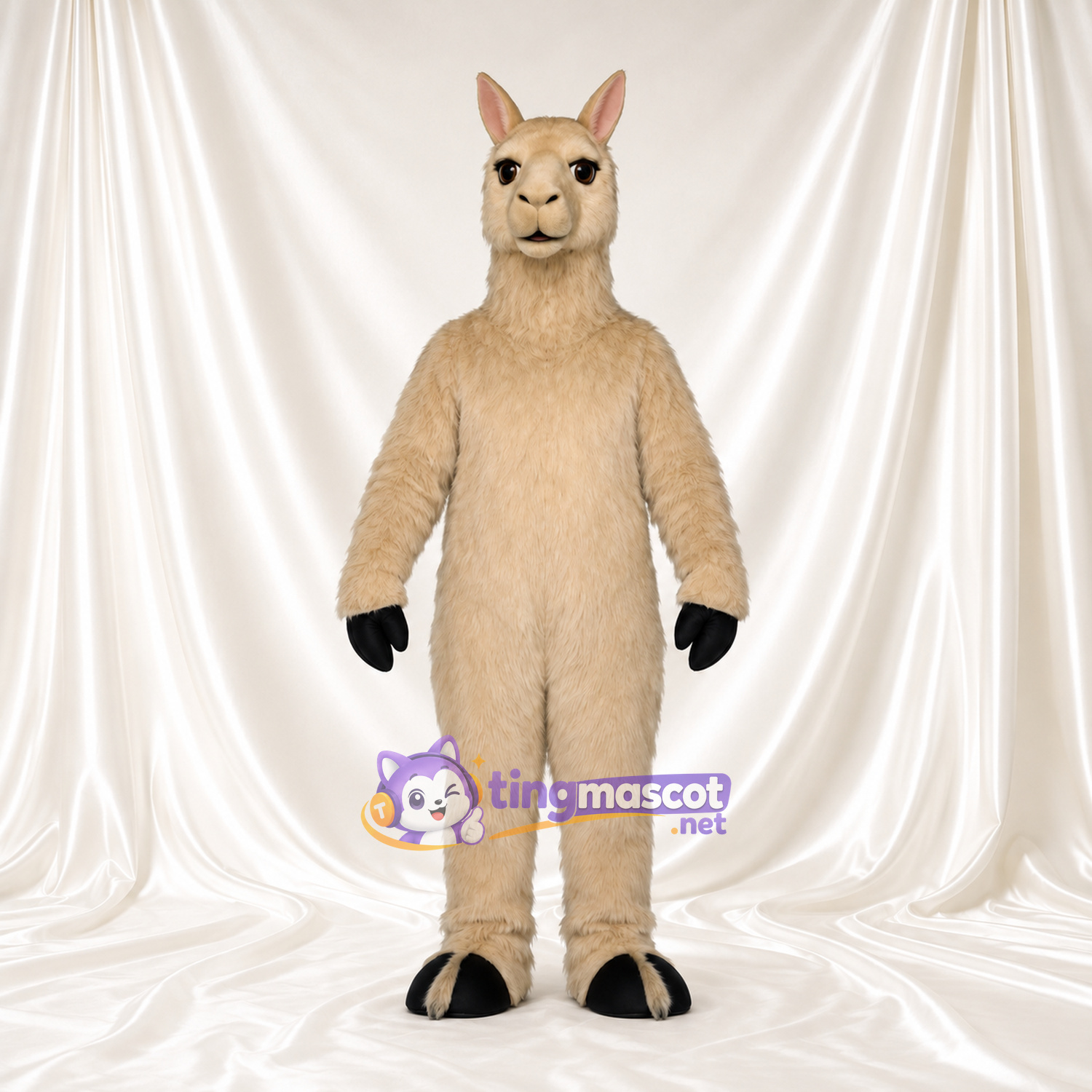 Maskottchenkostüm Lama – creme – Langer Hals; Hufe (schwarz) Maskottchenkostüm Lama – creme – Langer Hals; Hufe (schwarz)