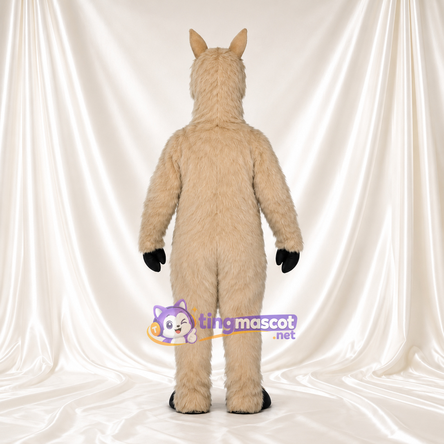 Maskottchenkostüm Lama – creme – Langer Hals; Hufe (schwarz) Maskottchenkostüm Lama – creme – Langer Hals; Hufe (schwarz)