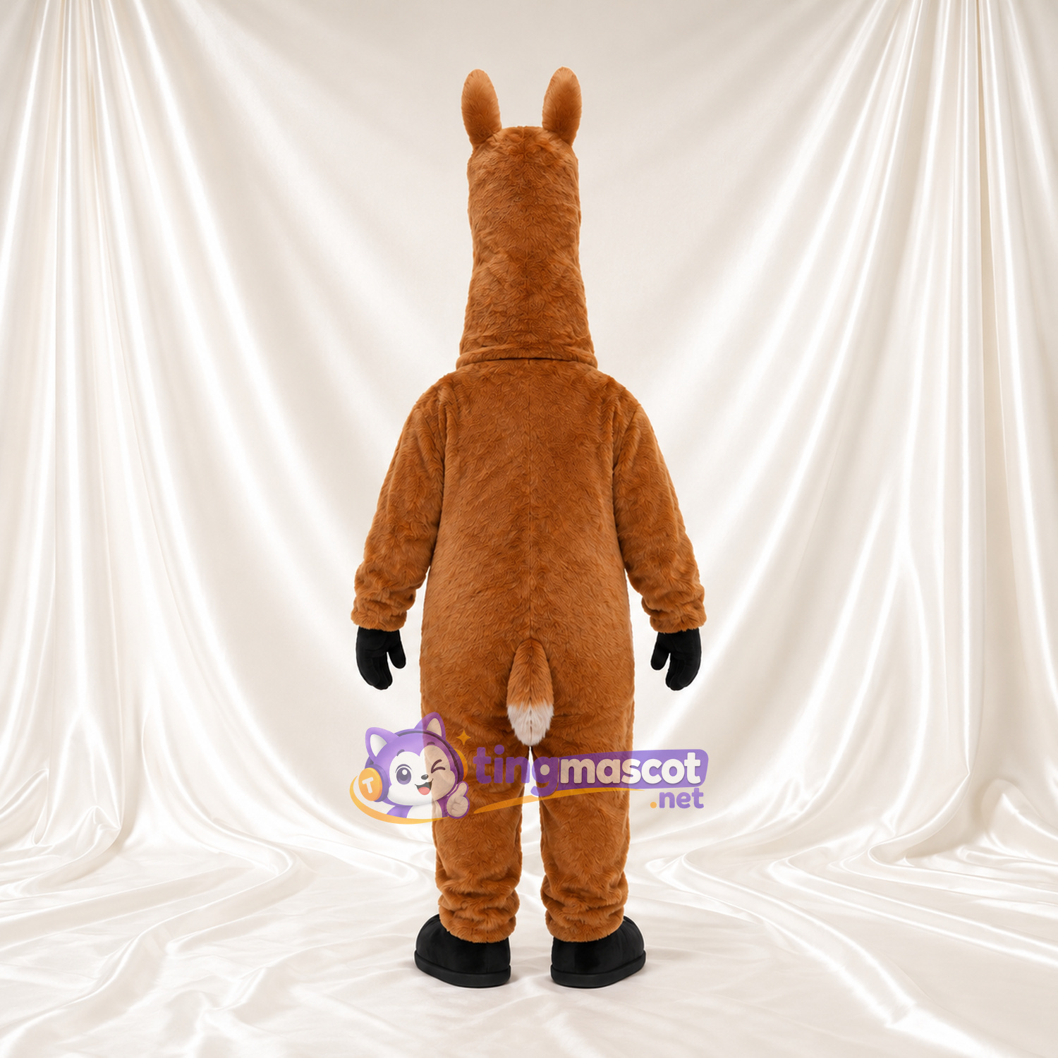 Maskottchenkostüm Lama – braun – Schnauze (weiß); Schuhe (schwarz) Maskottchenkostüm Lama – braun – Schnauze (weiß); Schuhe (schwarz)