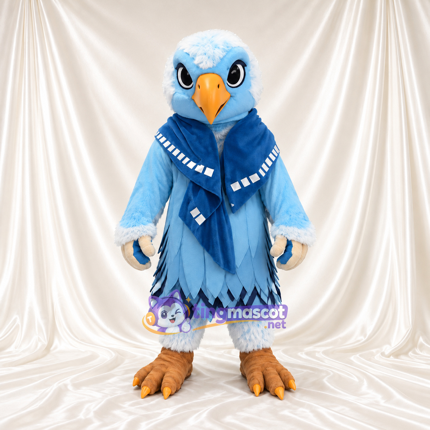 Costume de mascotte Aigle – bleu clair – Écharpe (bleu, à motifs); Serres (orange) Costume de mascotte Aigle – bleu clair – Écharpe (bleu, à motifs); Serres (orange)