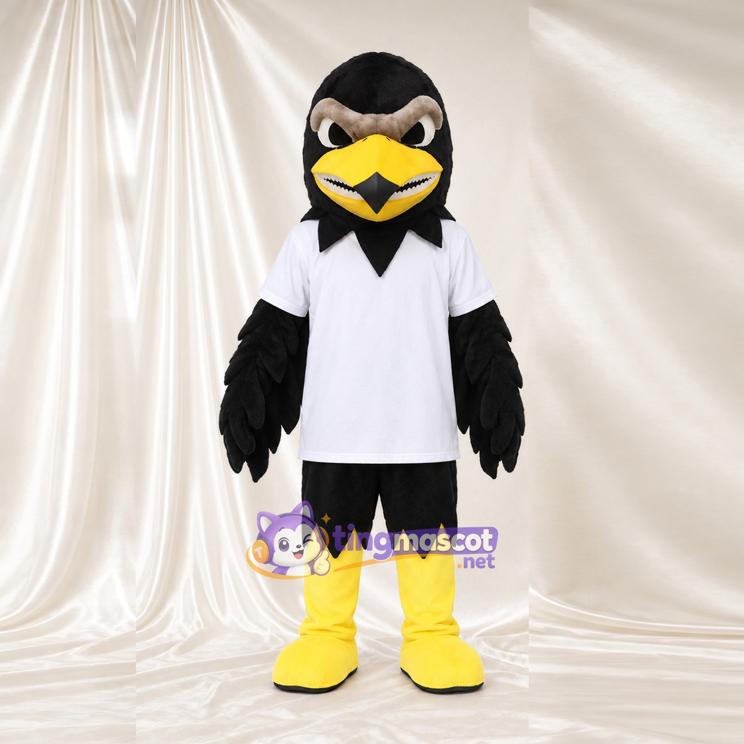 Costume de mascotte Aigle – noir – Polo (blanc); Jambes (jaune) Costume de mascotte Aigle – noir – Polo (blanc); Jambes (jaune)