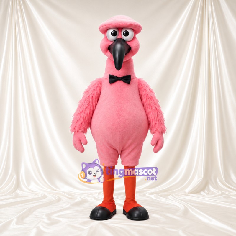 Maskottchenkostüm Flamingo – korallrosa – Baskenmütze (rosa); Fliege (schwarz) Maskottchenkostüm Flamingo – korallrosa – Baskenmütze (rosa); Fliege (schwarz)