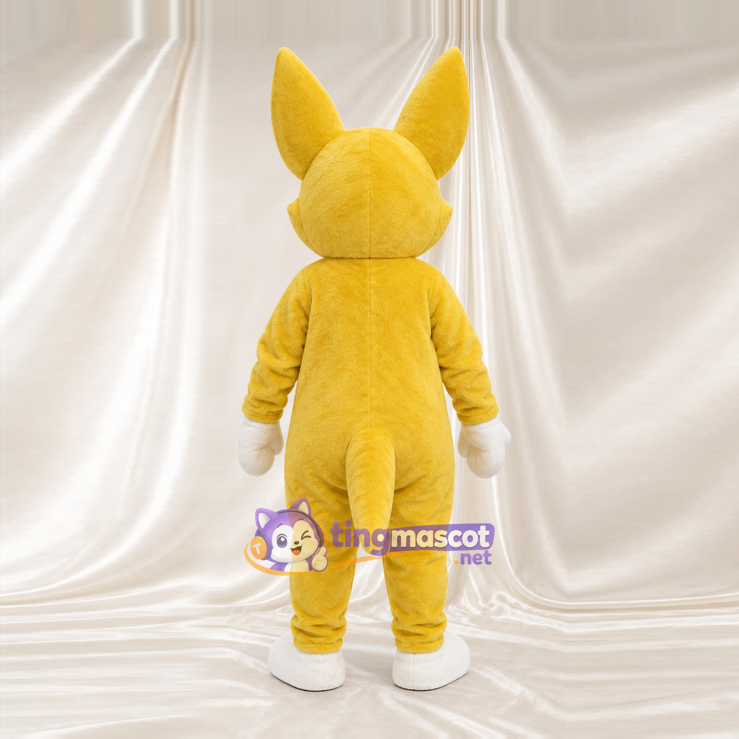 Costume de mascotte Lapin – jaune – Ventre (blanc); Gants; Pieds Costume de mascotte Lapin – jaune – Ventre (blanc); Gants; Pieds